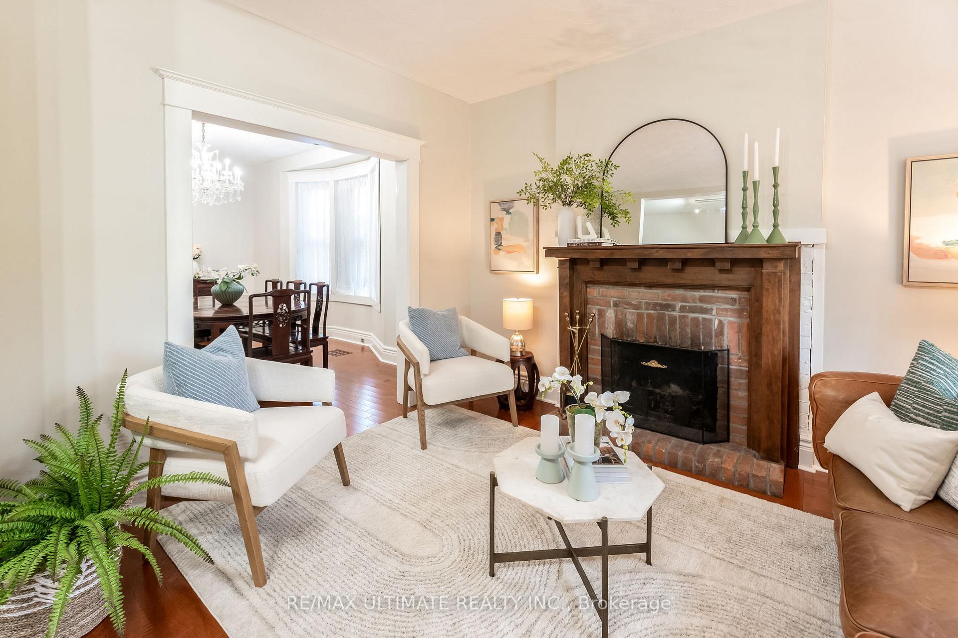 Photo 7 of 17 Beach View Crescent, Toronto, East End-Danforth — HOMEH