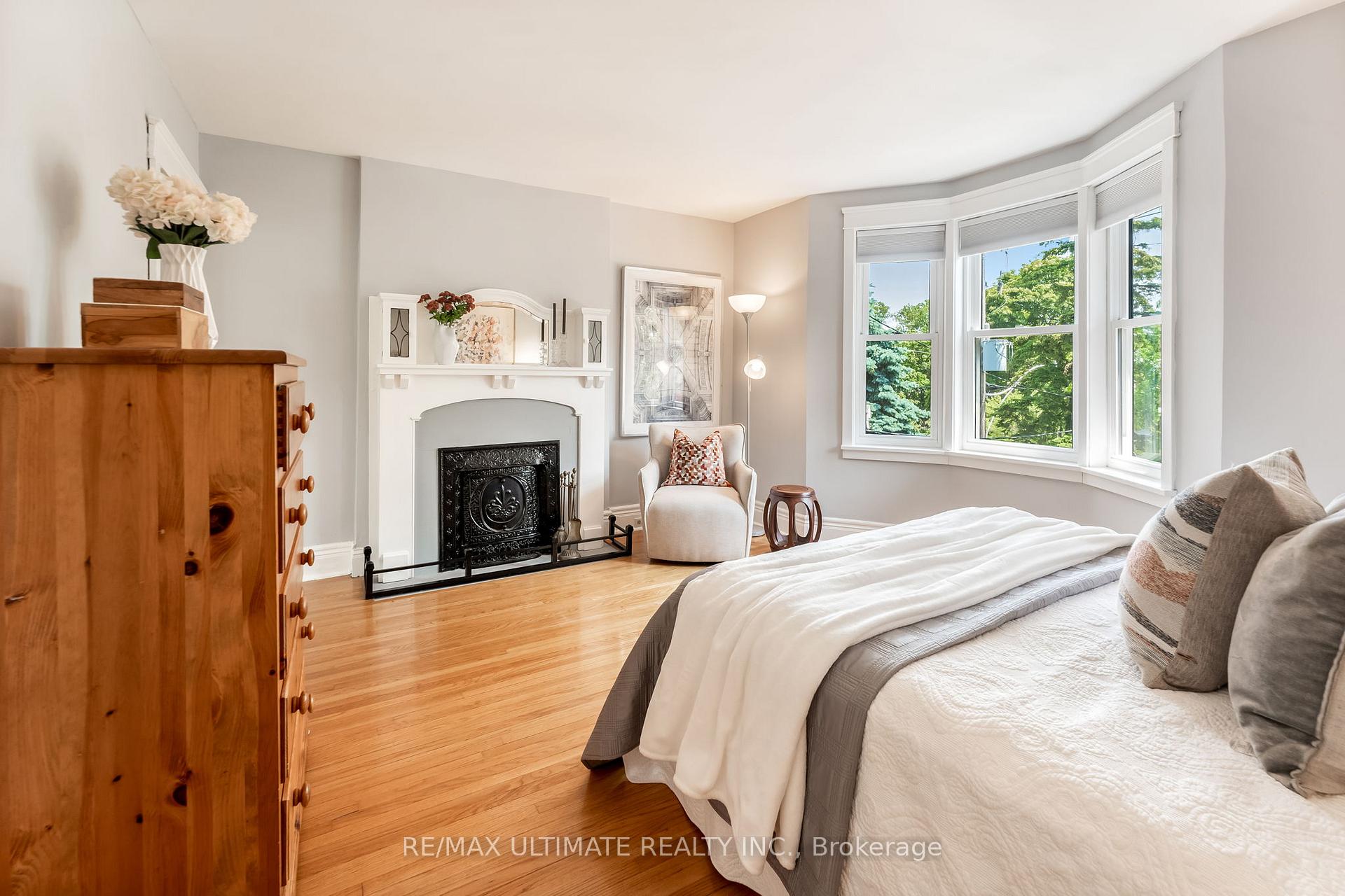 Photo 21 of 17 Beach View Crescent, Toronto, East End-Danforth — HOMEH