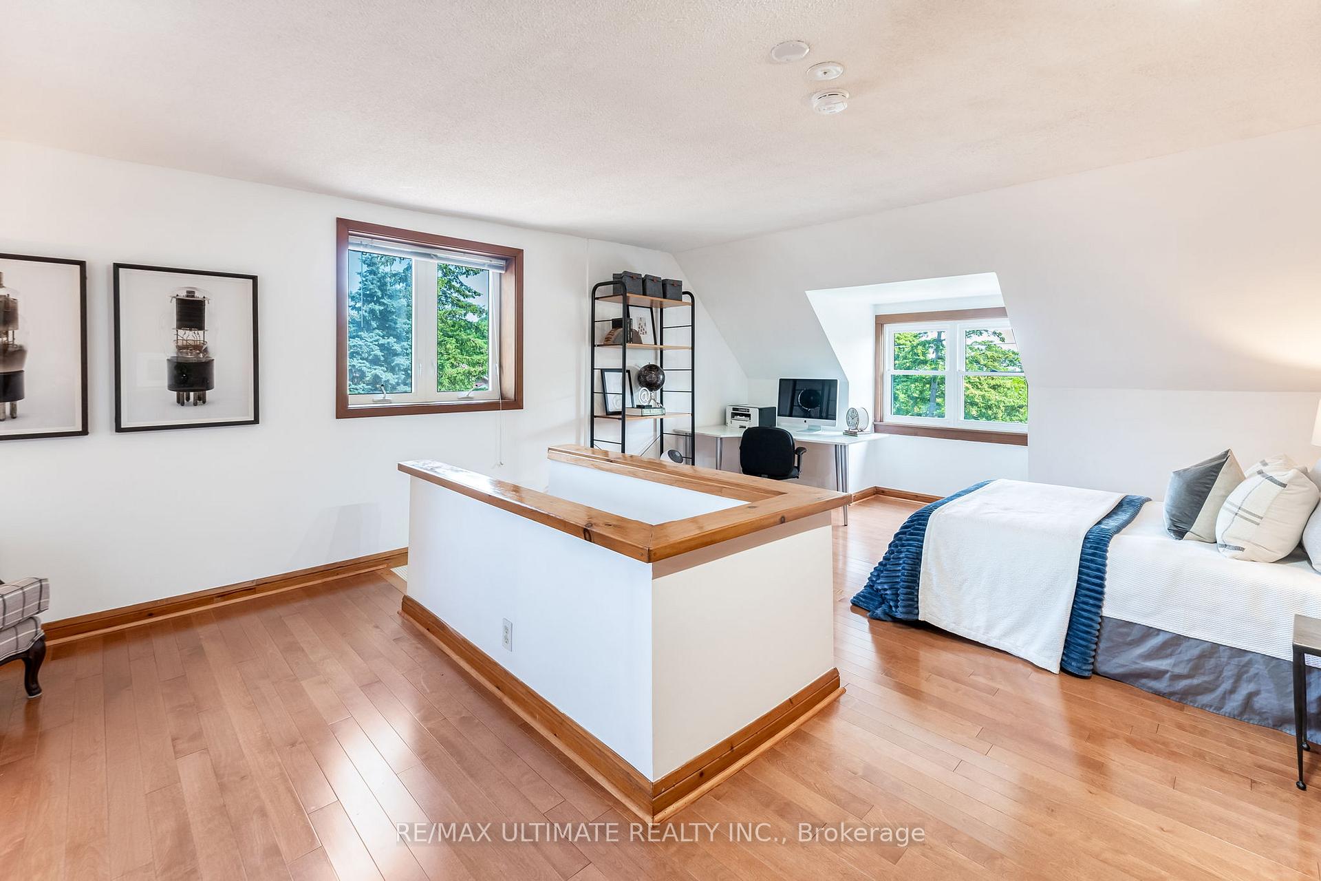 Photo 25 of 17 Beach View Crescent, Toronto, East End-Danforth — HOMEH