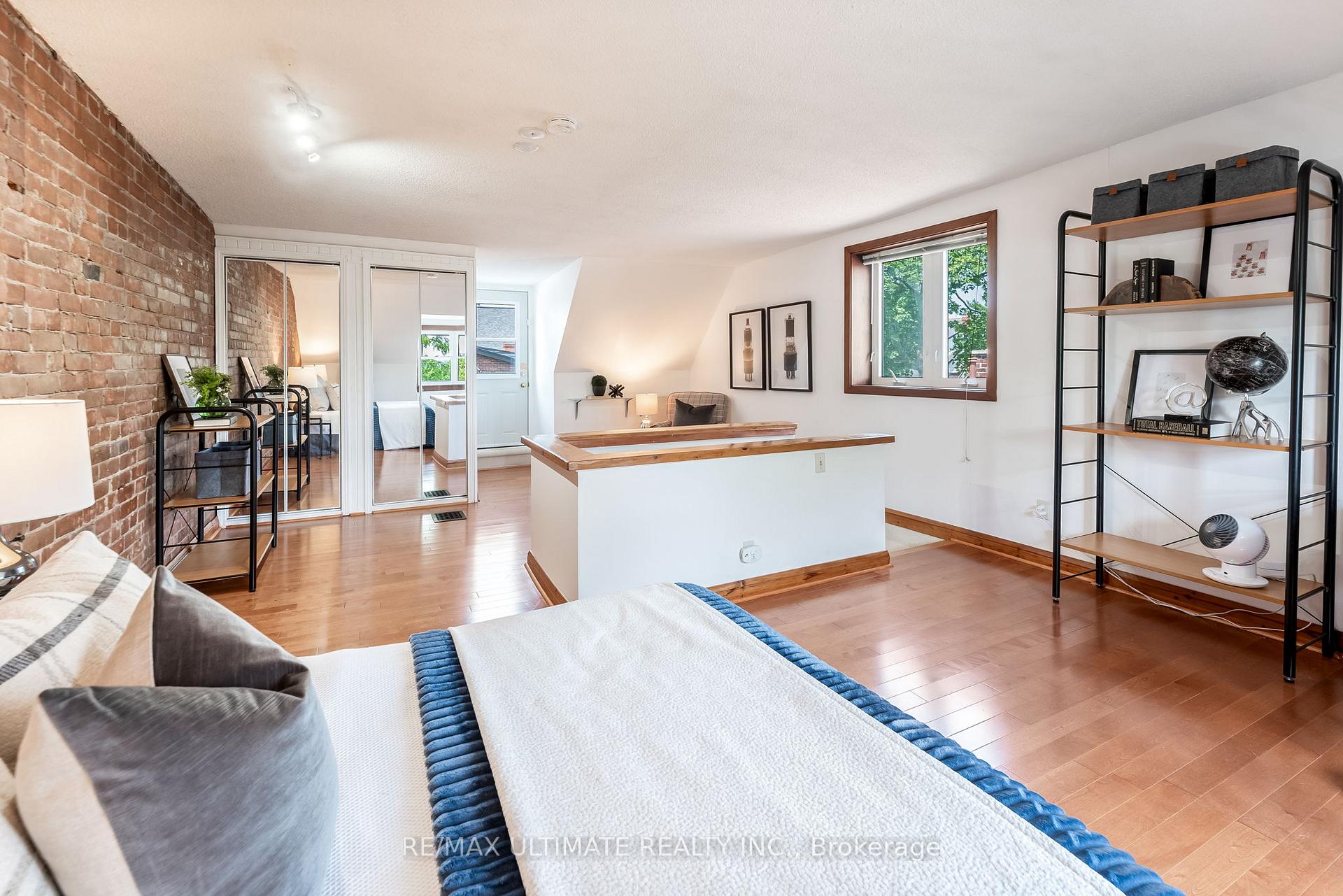 Photo 26 of 17 Beach View Crescent, Toronto, East End-Danforth — HOMEH
