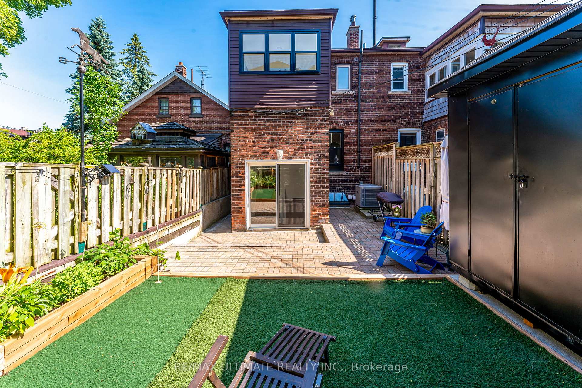 Photo 29 of 17 Beach View Crescent, Toronto, East End-Danforth — HOMEH
