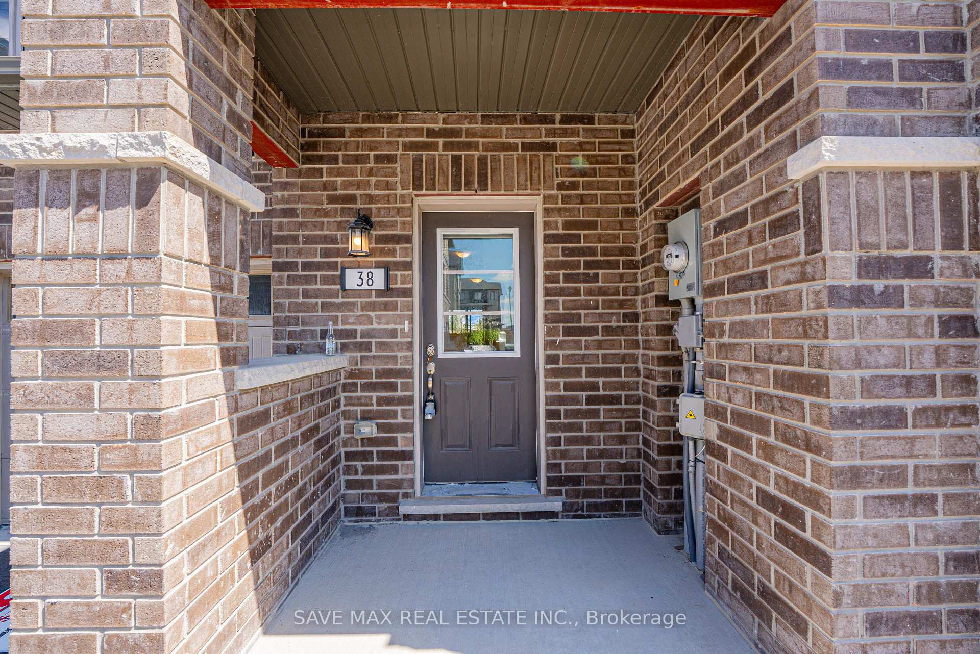 Photo 10 of 38 Senay Circle W, Clarington, Courtice — HOMEH