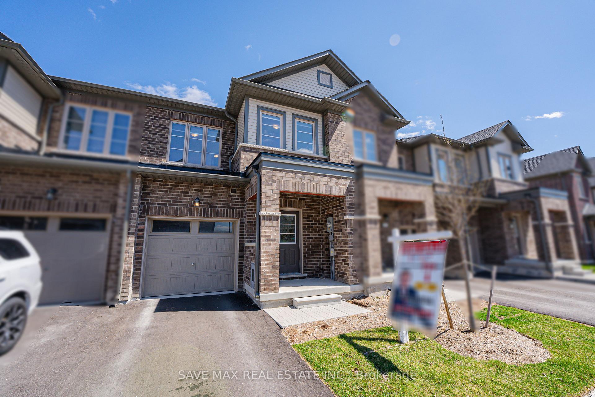 Photo 14 of 38 Senay Circle W, Clarington, Courtice — HOMEH