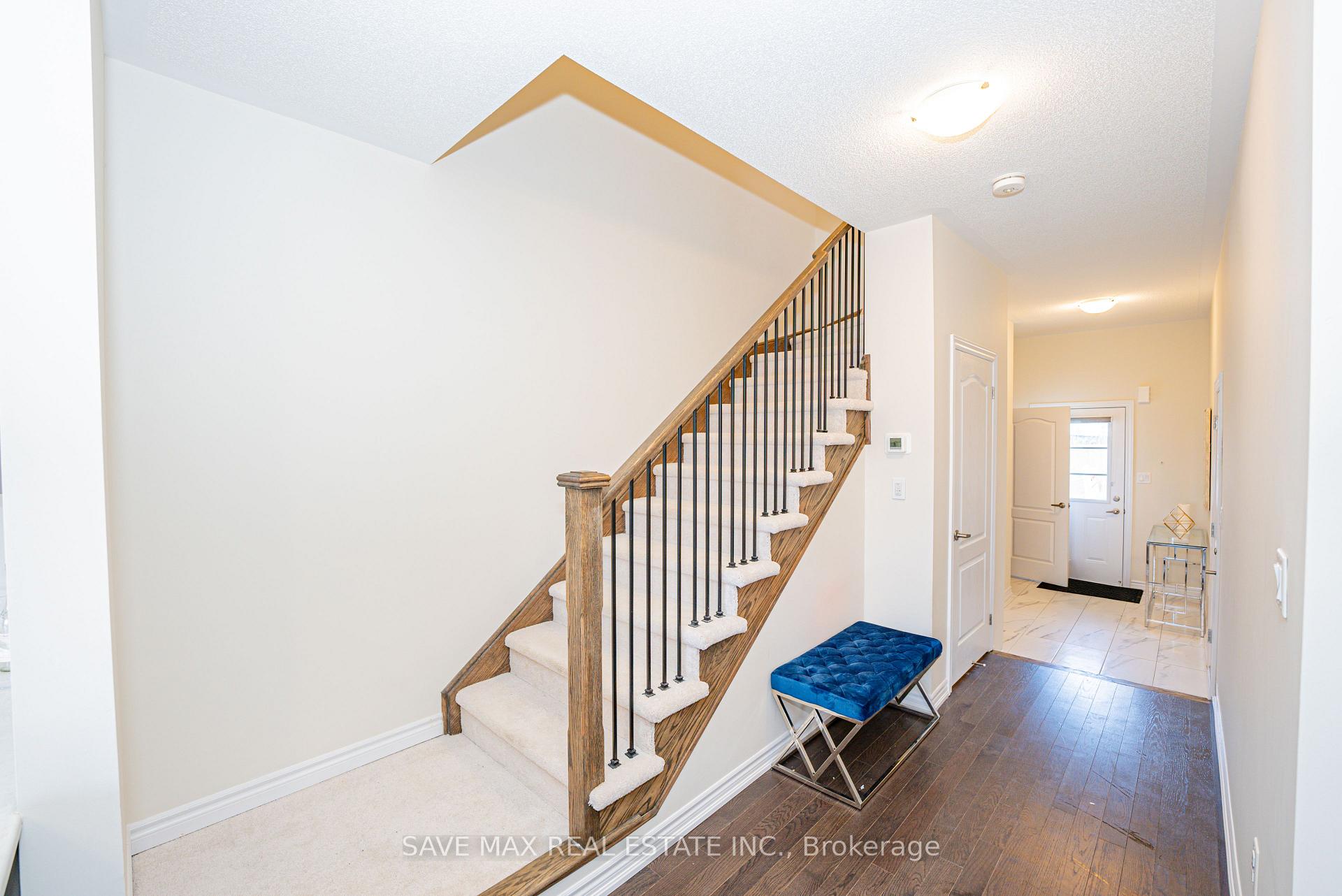 Photo 21 of 38 Senay Circle W, Clarington, Courtice — HOMEH