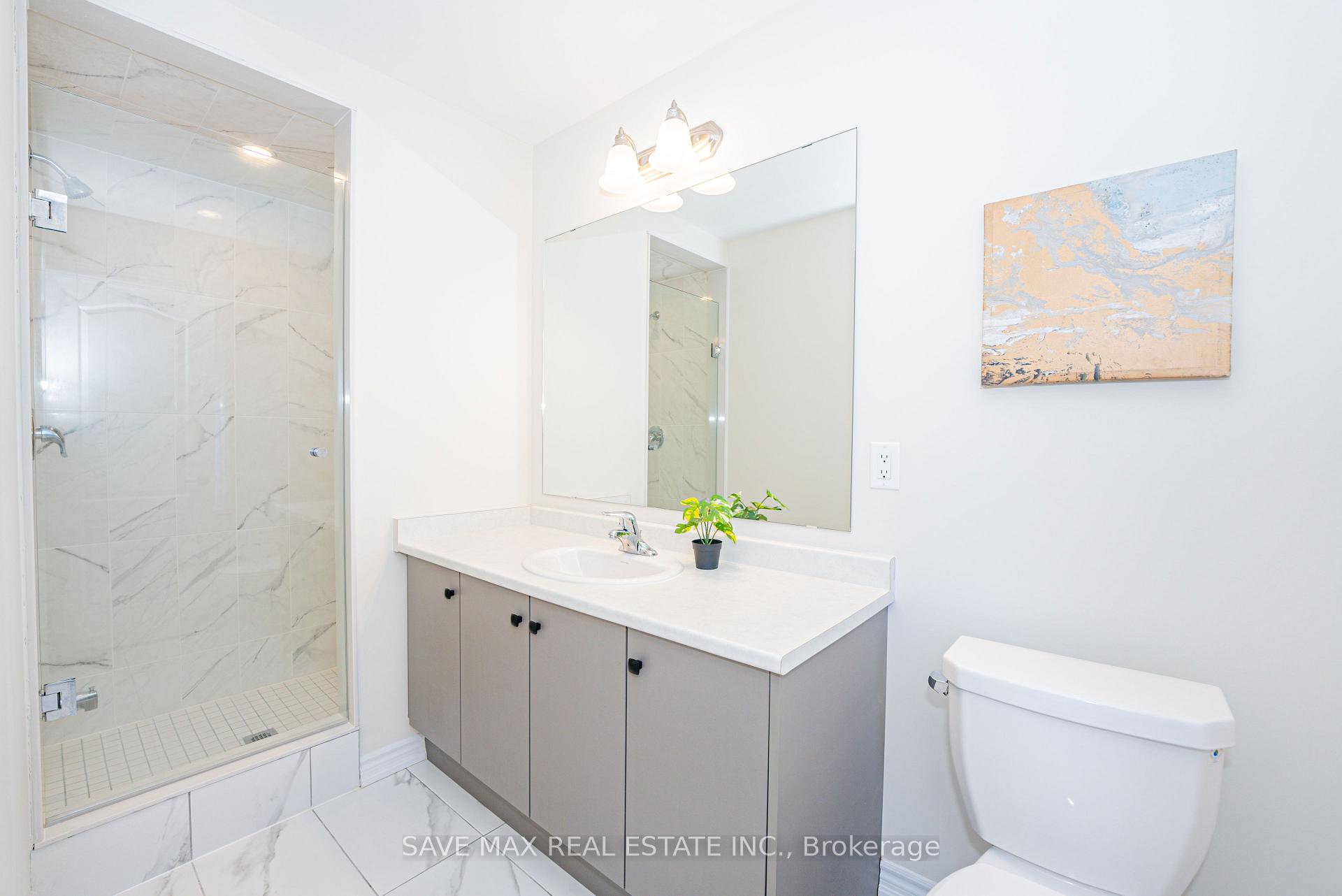 Photo 29 of 38 Senay Circle W, Clarington, Courtice — HOMEH