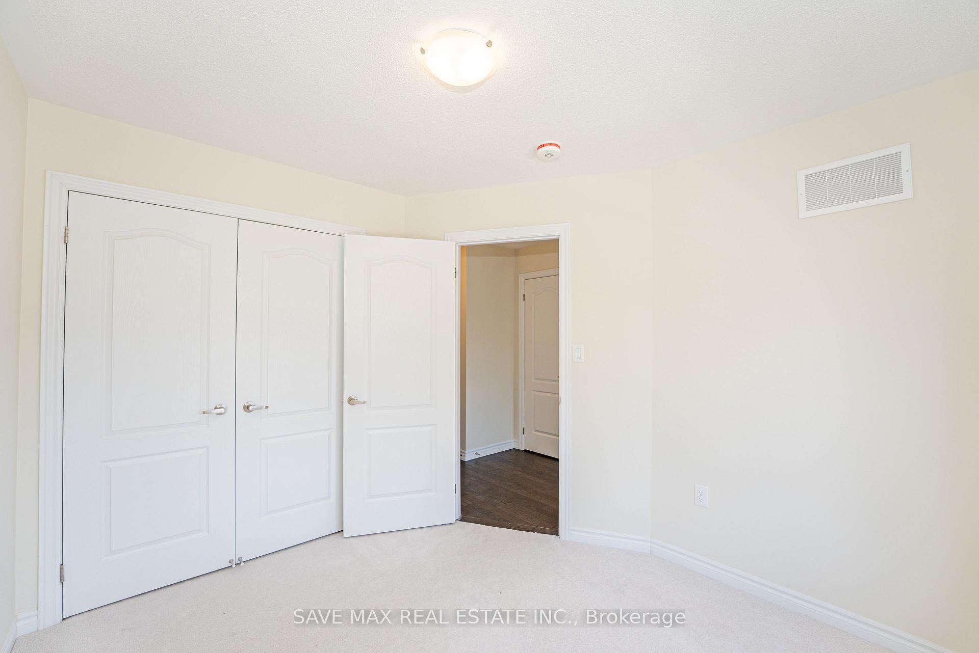 Photo 26 of 38 Senay Circle W, Clarington, Courtice — HOMEH