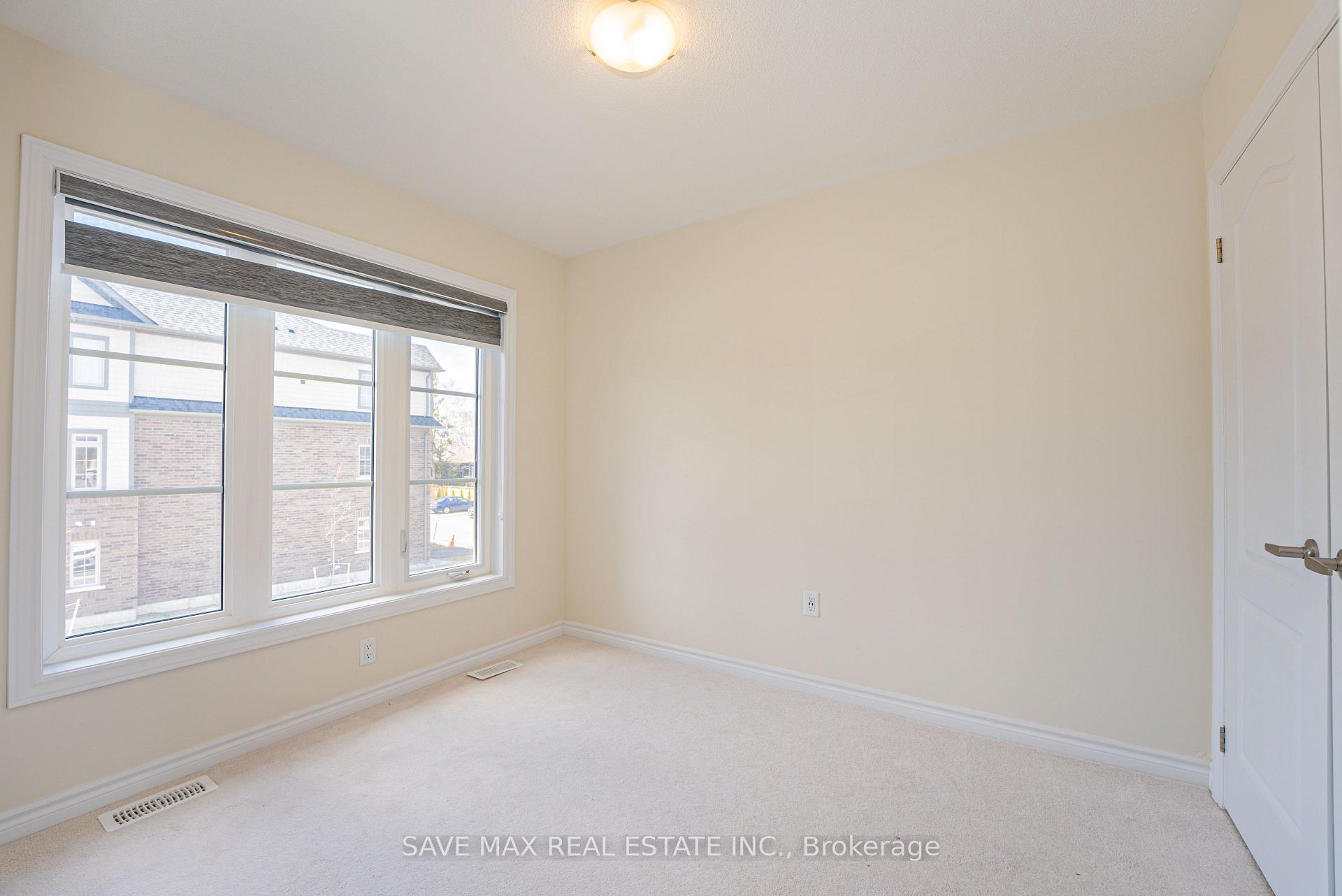 Photo 24 of 38 Senay Circle W, Clarington, Courtice — HOMEH