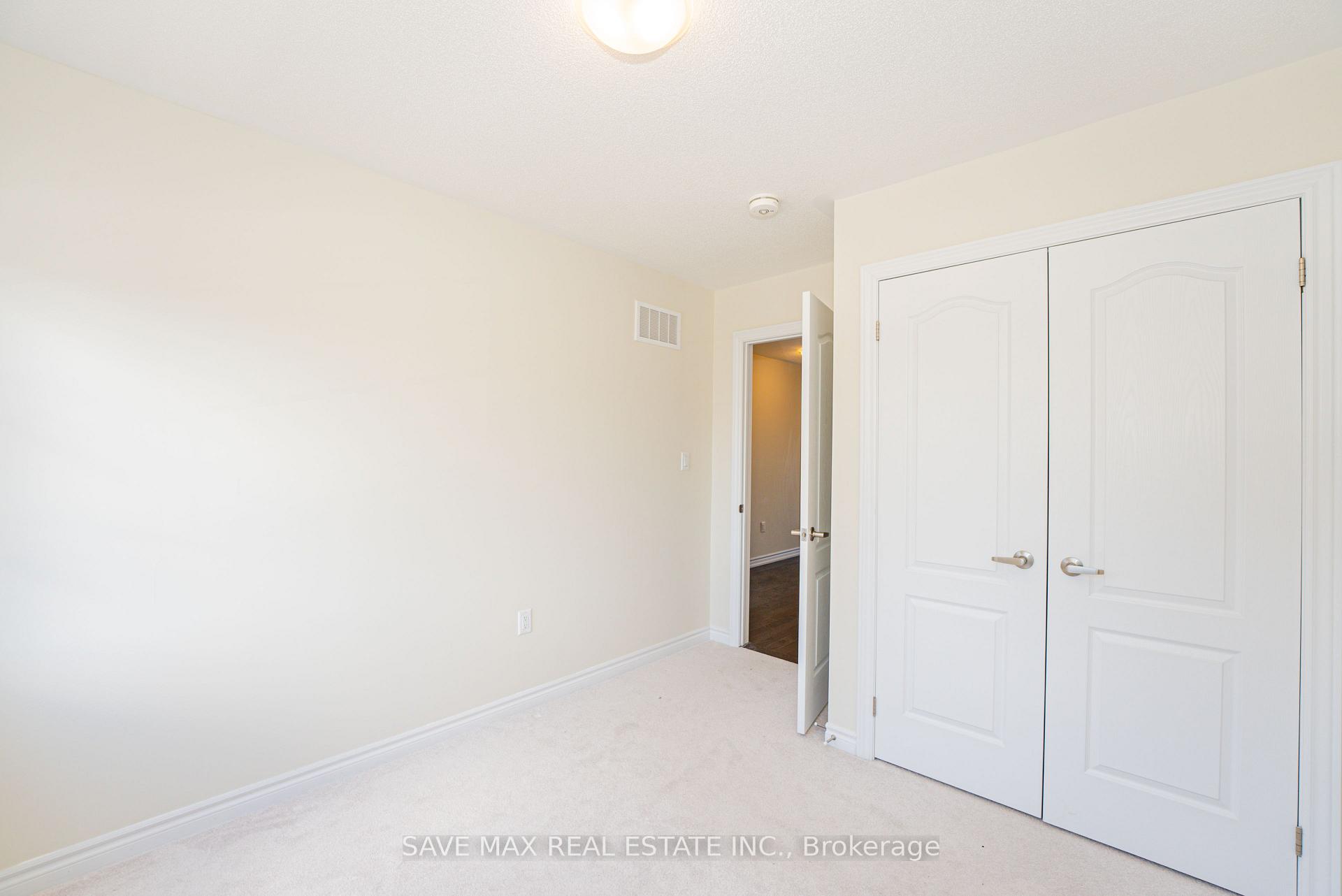 Photo 30 of 38 Senay Circle W, Clarington, Courtice — HOMEH