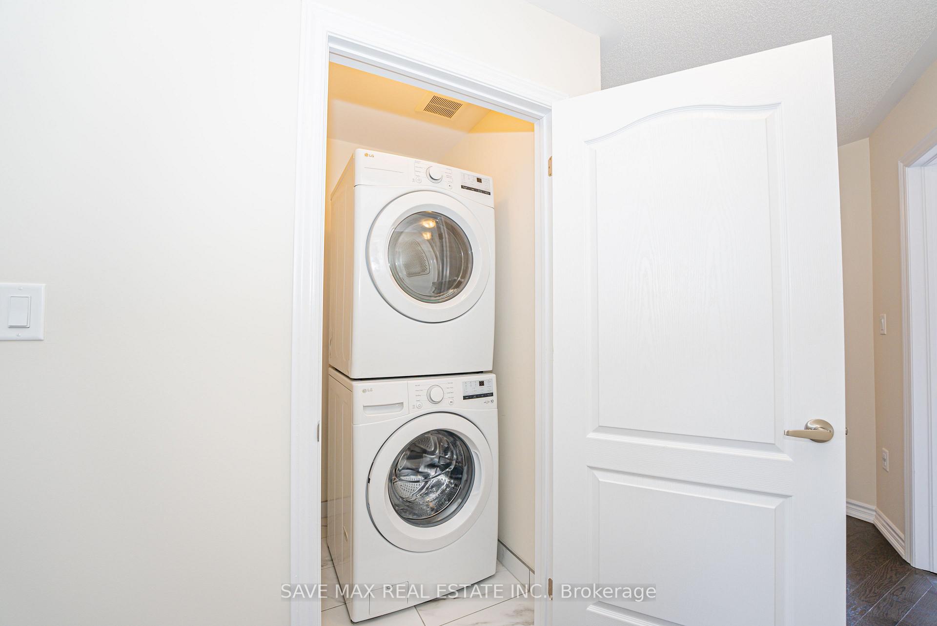 Photo 36 of 38 Senay Circle W, Clarington, Courtice — HOMEH