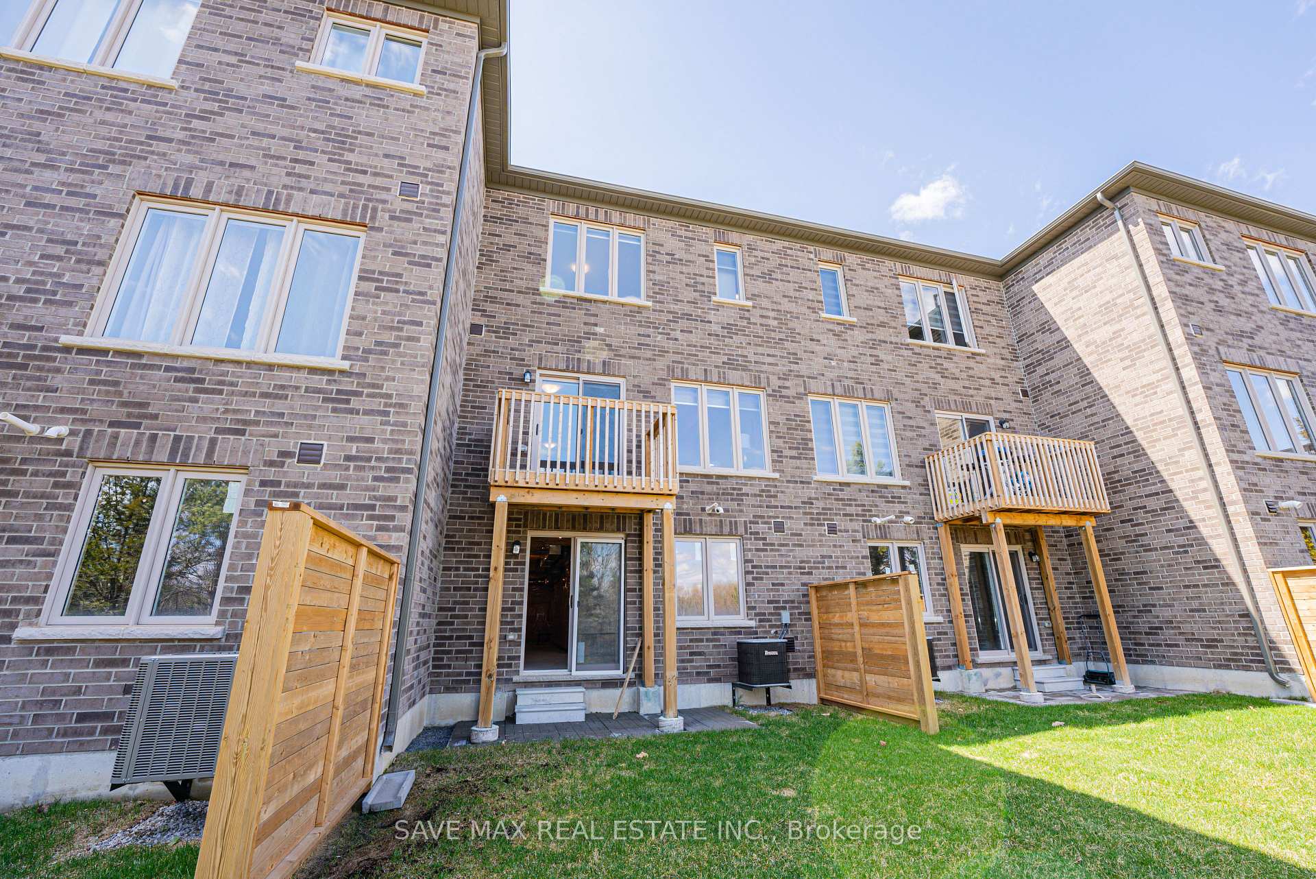 Photo 49 of 38 Senay Circle W, Clarington, Courtice — HOMEH