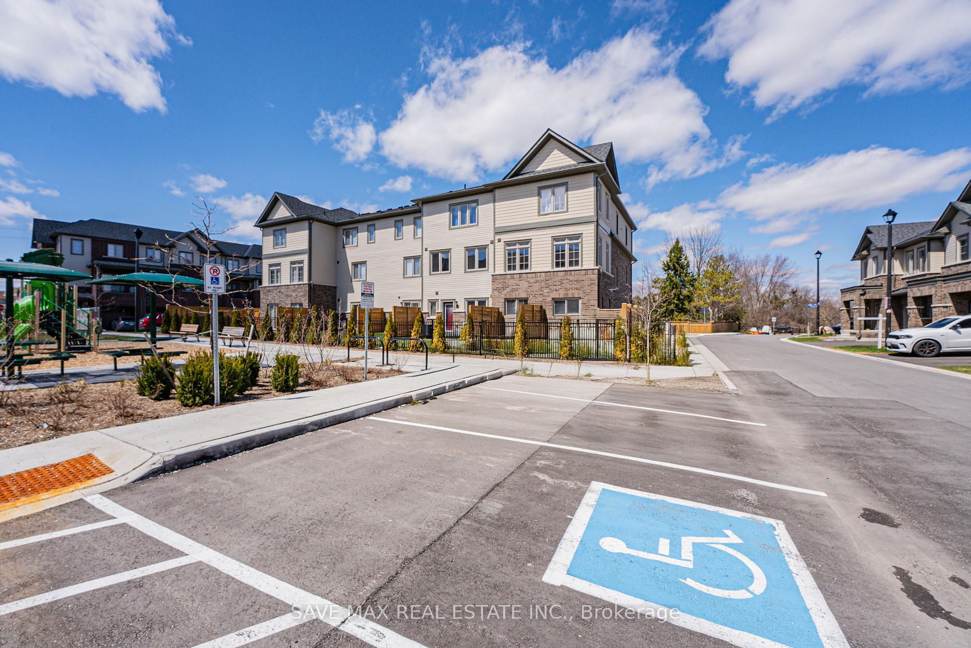 Photo 45 of 38 Senay Circle W, Clarington, Courtice — HOMEH