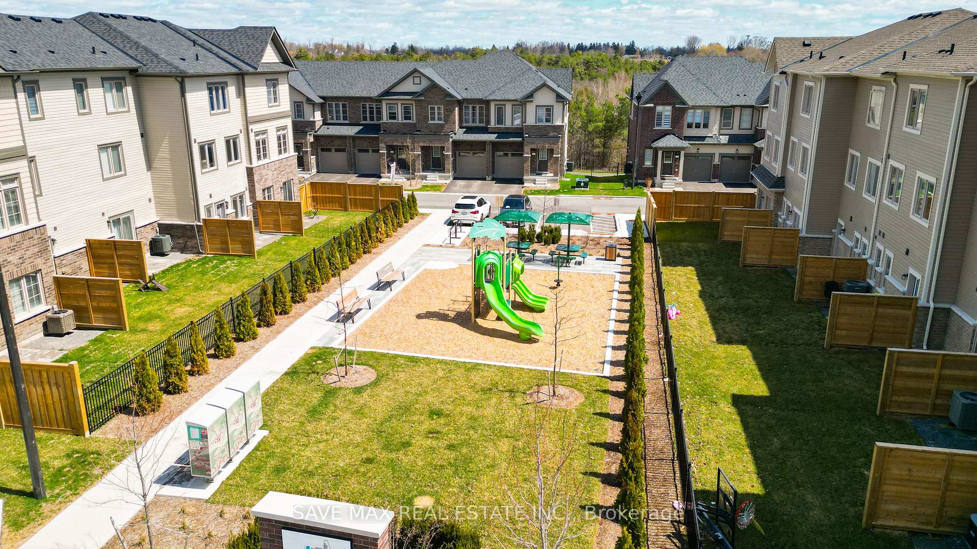 Photo 44 of 38 Senay Circle W, Clarington, Courtice — HOMEH