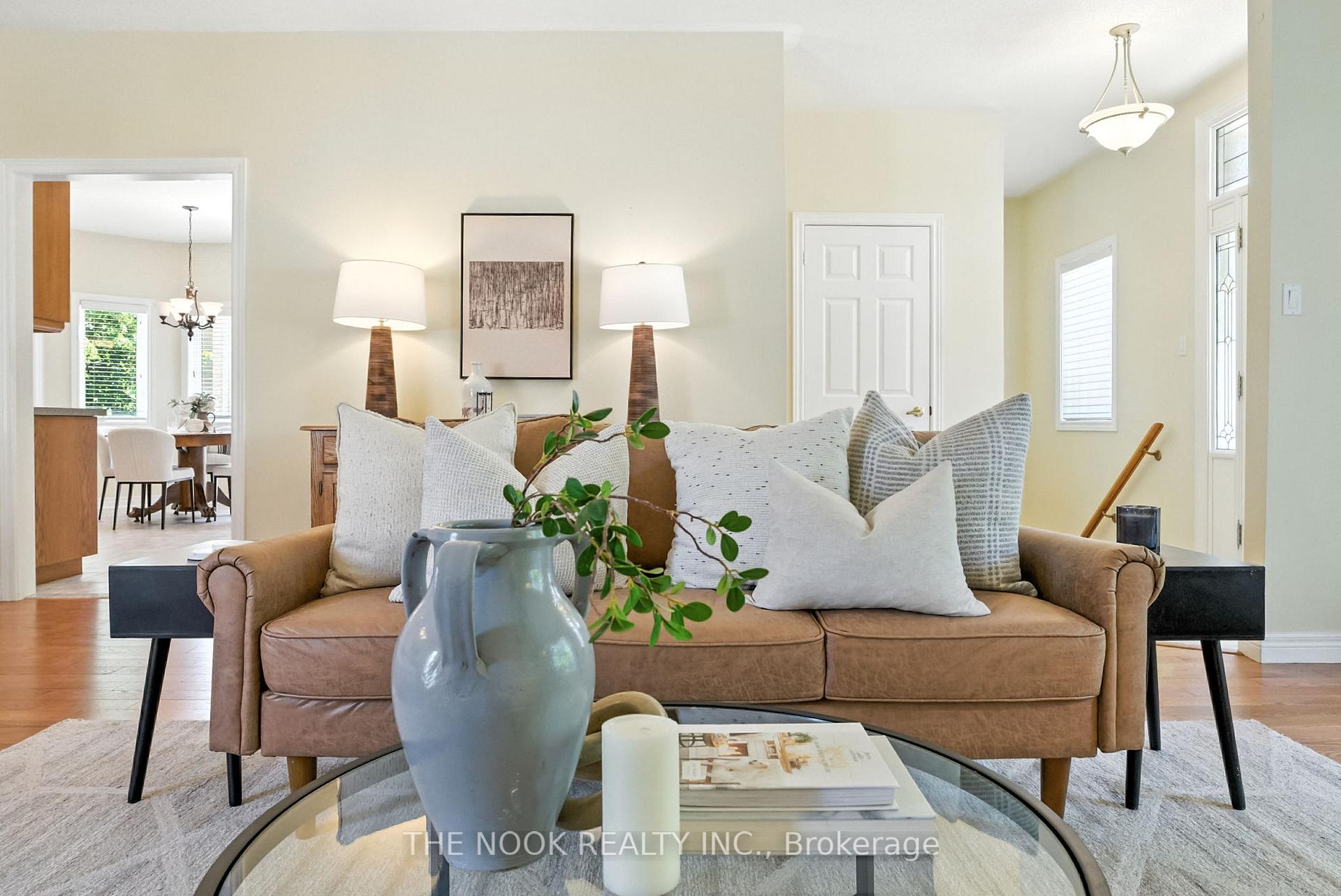 Photo 7 of 33 Commons Boulevard, Scugog, Port Perry — HOMEH