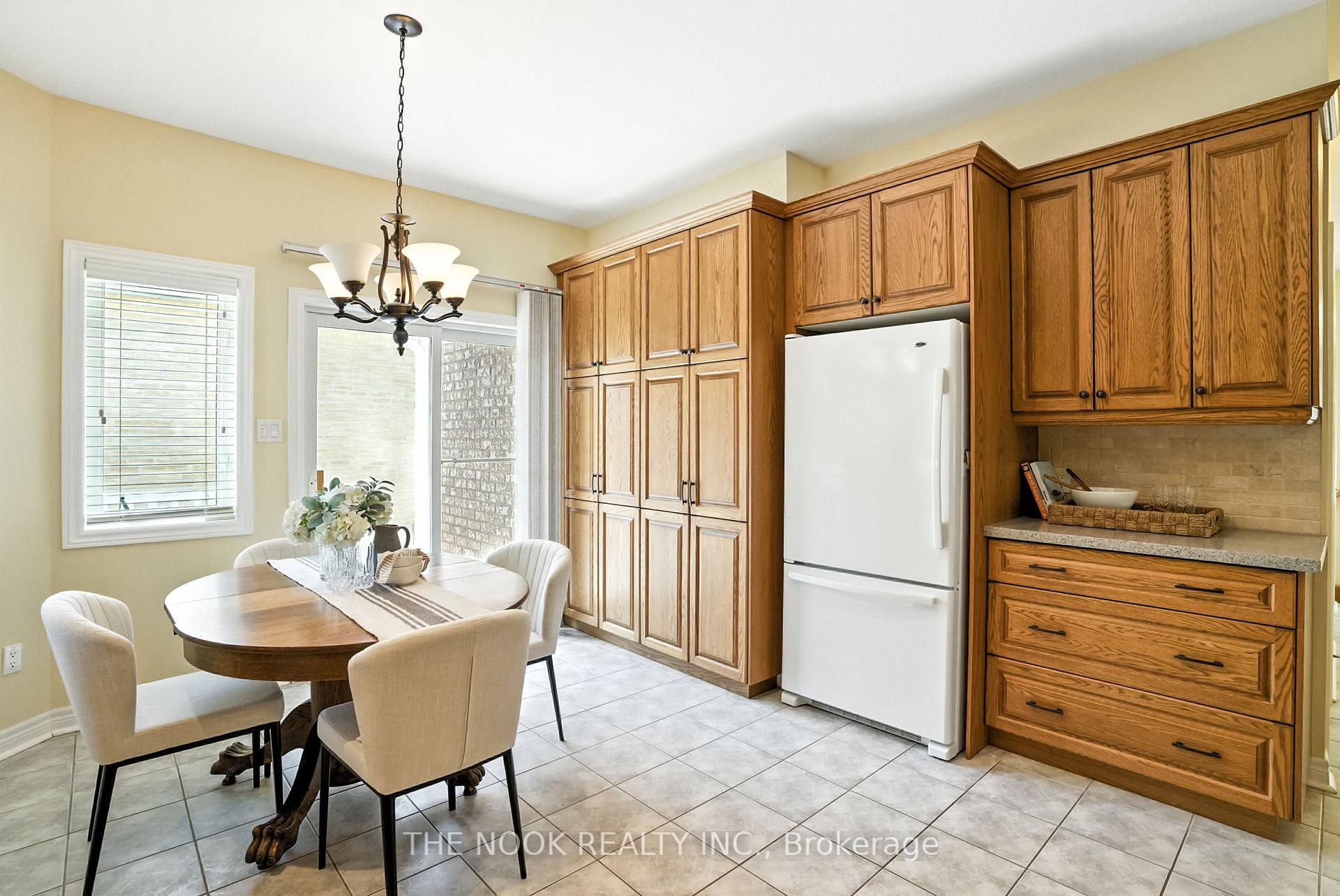 Photo 15 of 33 Commons Boulevard, Scugog, Port Perry — HOMEH