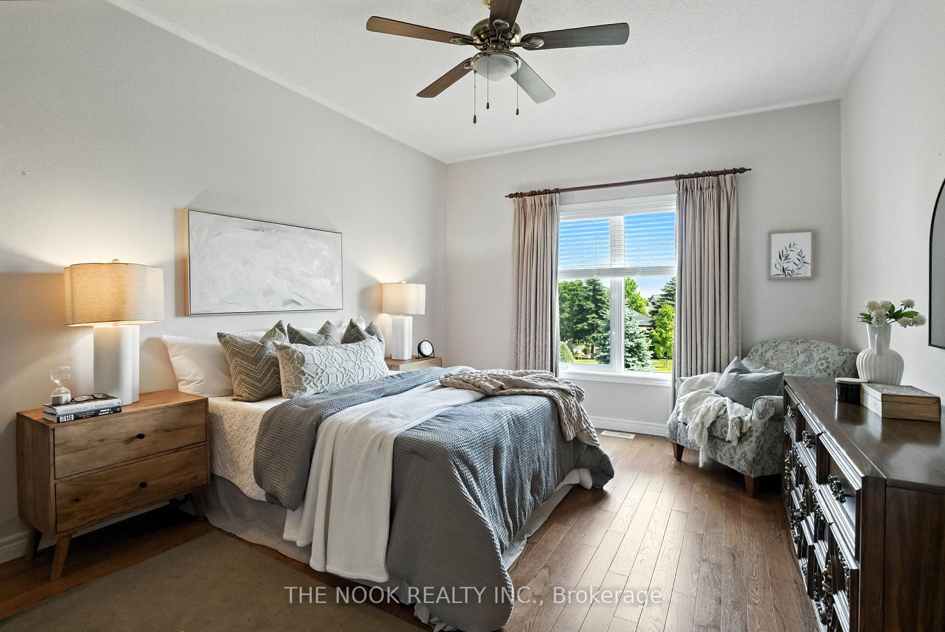 Photo 14 of 33 Commons Boulevard, Scugog, Port Perry — HOMEH