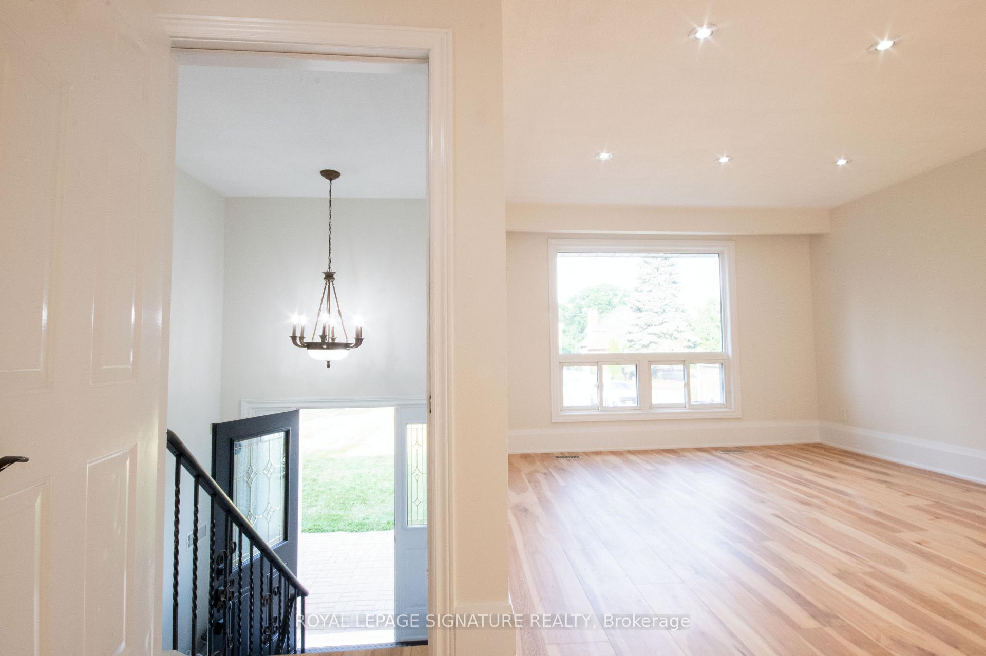 Photo 25 of 1870 Spruce Hill Road, Pickering, Dunbarton — HOMEH