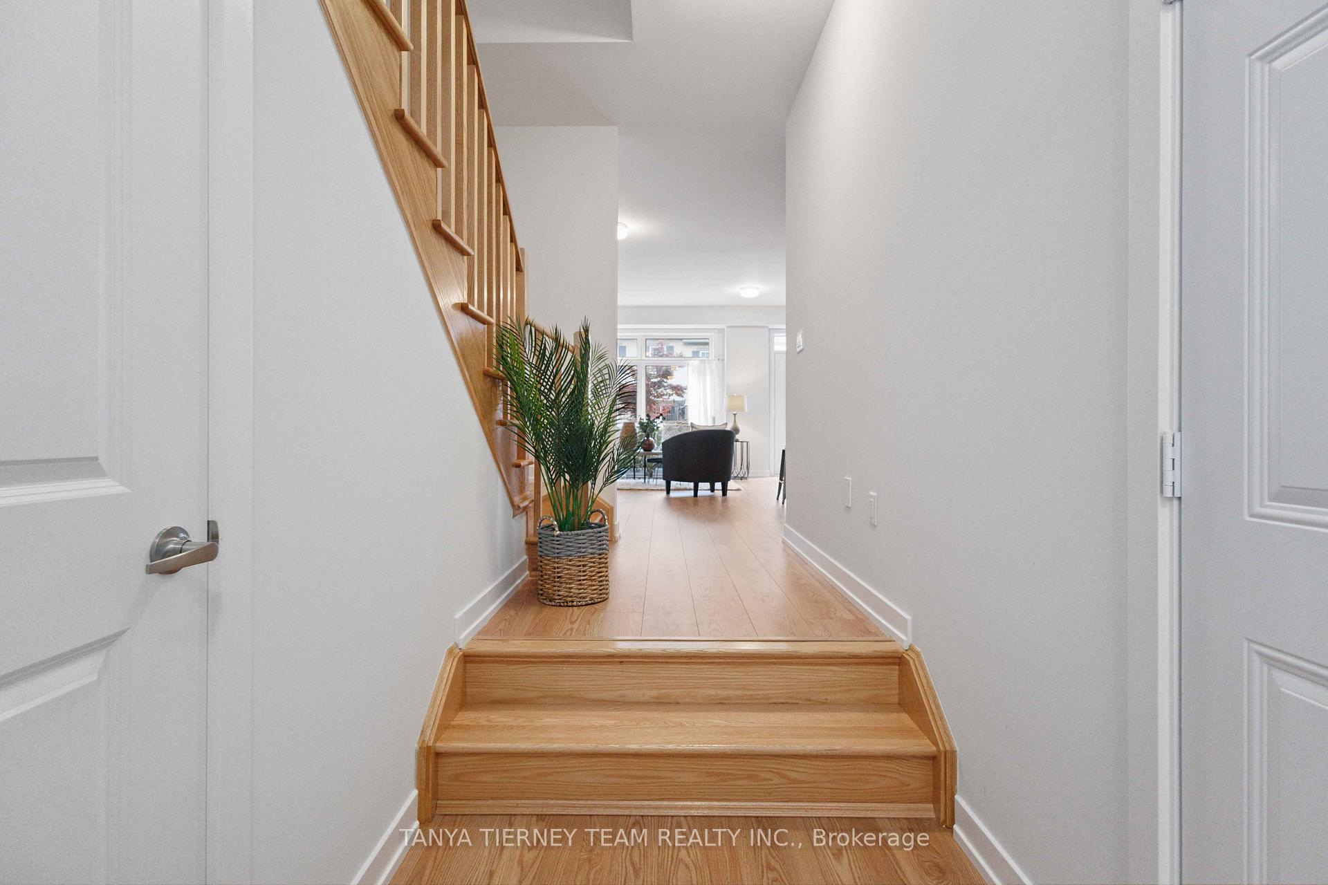 Photo 10 of 6 Observatory Way, Whitby, Blue Grass Meadows — HOMEH