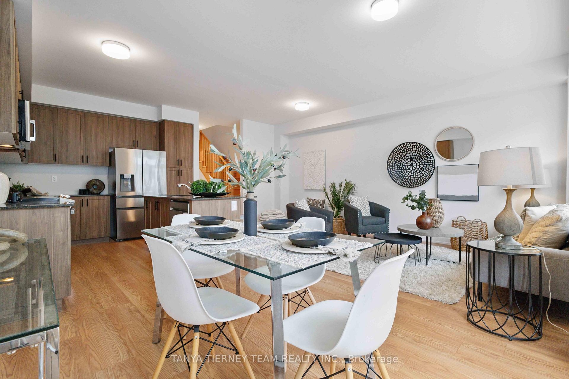 Photo 16 of 6 Observatory Way, Whitby, Blue Grass Meadows — HOMEH