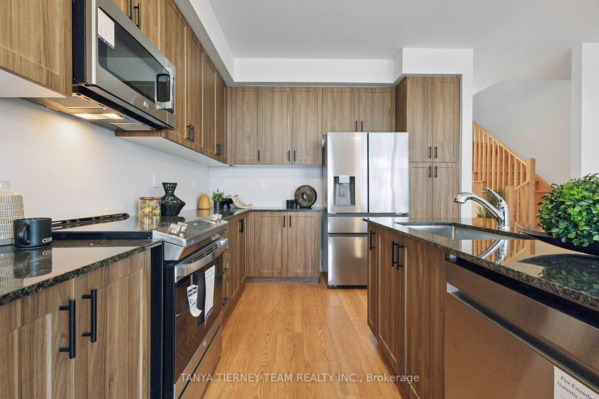 Photo 27 of 6 Observatory Way, Whitby, Blue Grass Meadows — HOMEH