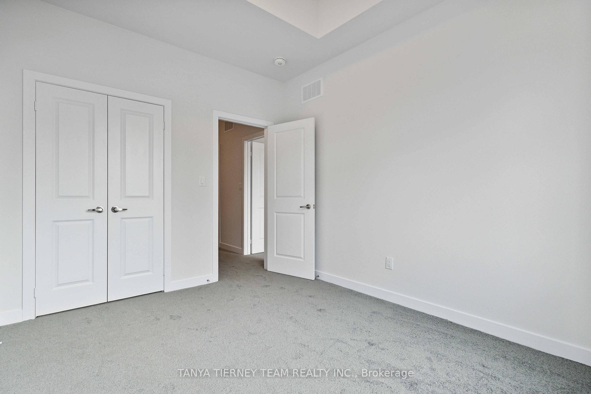 Photo 29 of 6 Observatory Way, Whitby, Blue Grass Meadows — HOMEH