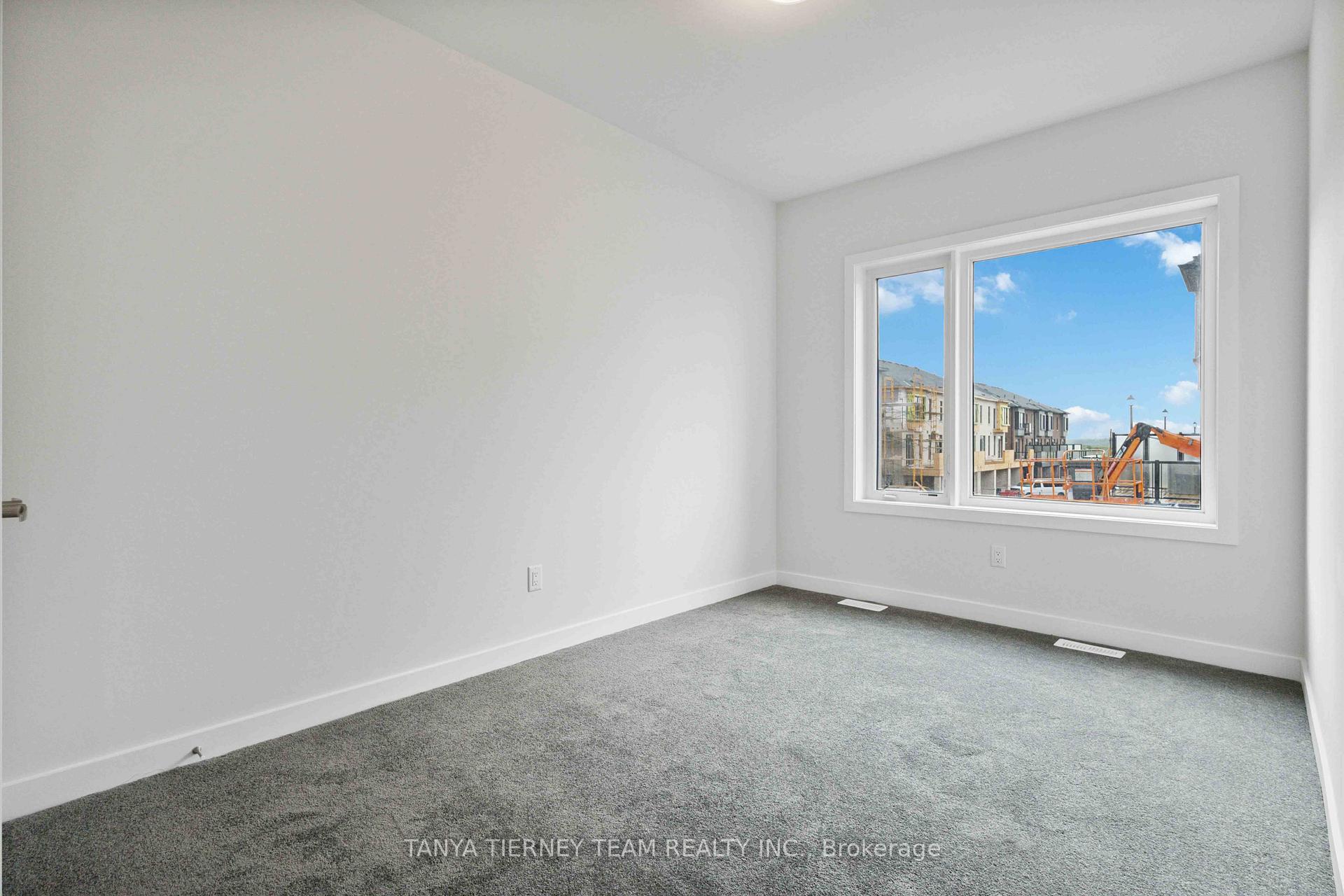 Photo 33 of 6 Observatory Way, Whitby, Blue Grass Meadows — HOMEH