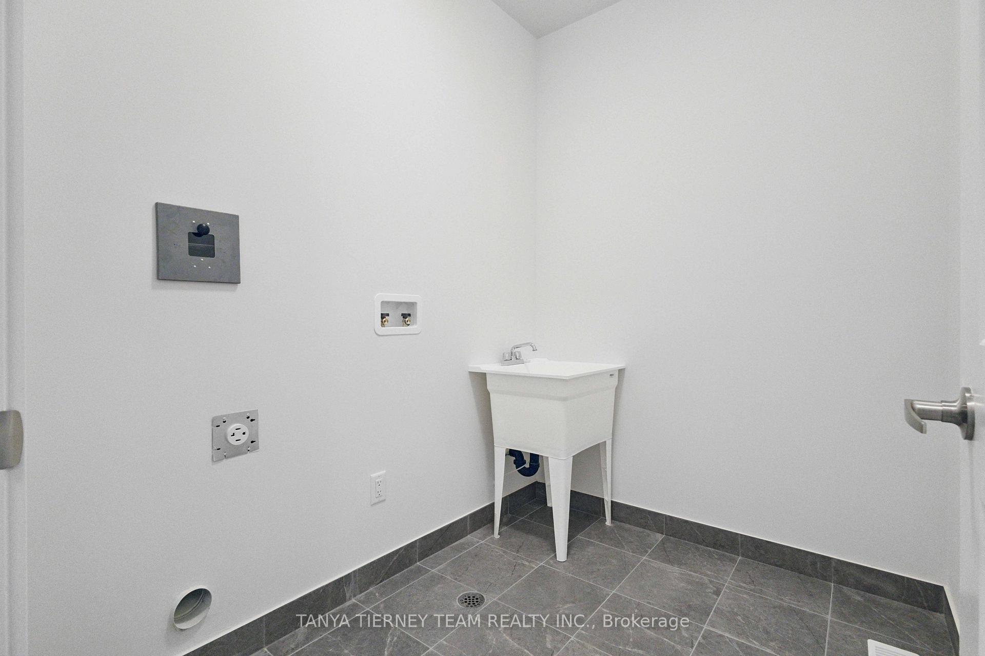 Photo 32 of 6 Observatory Way, Whitby, Blue Grass Meadows — HOMEH
