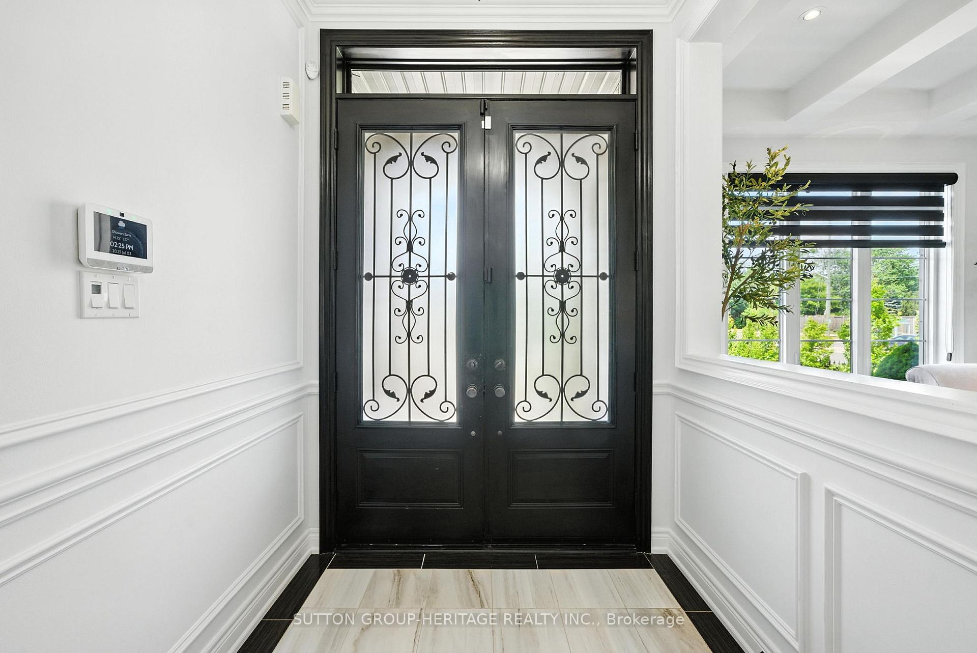 Photo 4 of 21 Greenlands Court, Whitby, Williamsburg — HOMEH