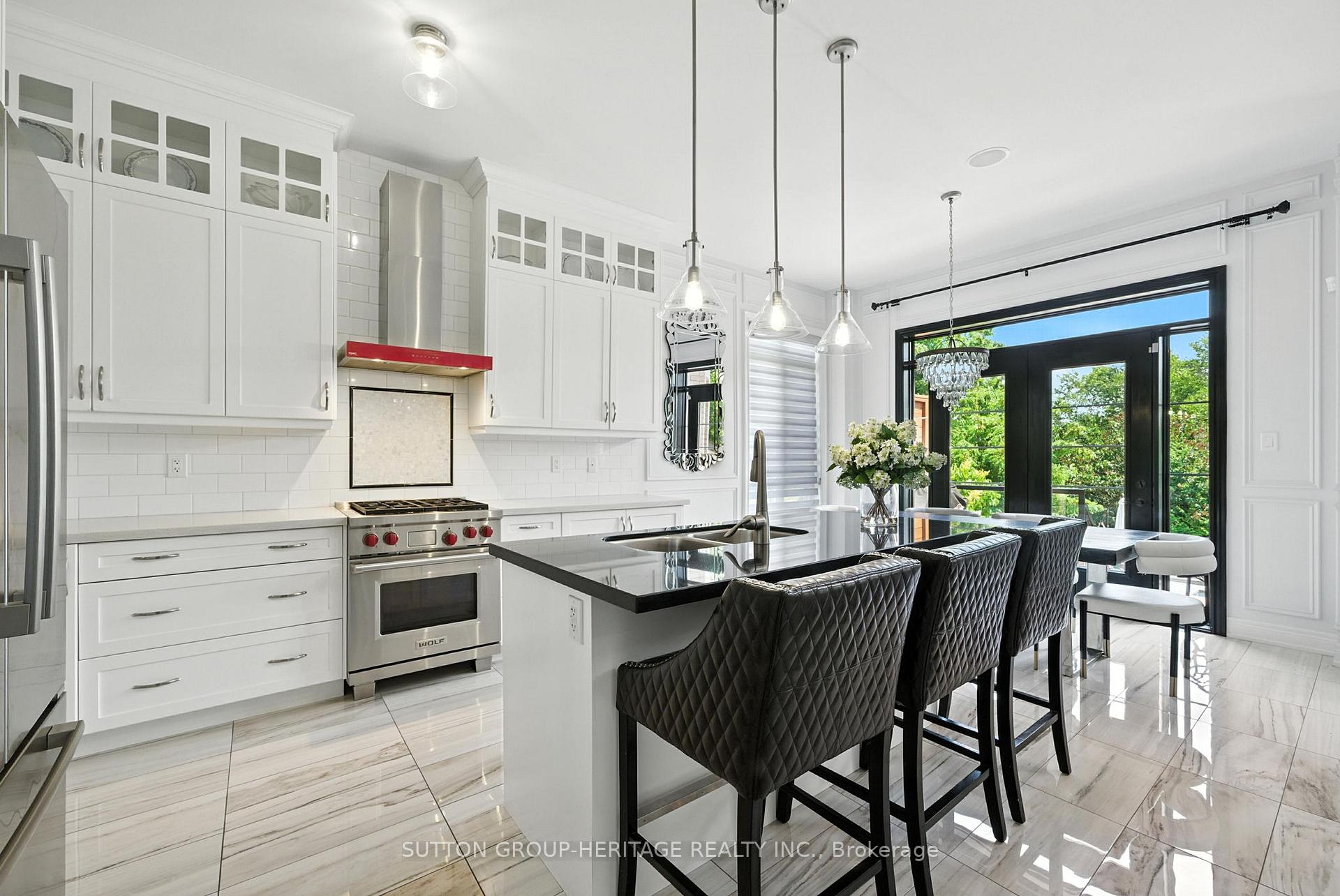 Photo 11 of 21 Greenlands Court, Whitby, Williamsburg — HOMEH