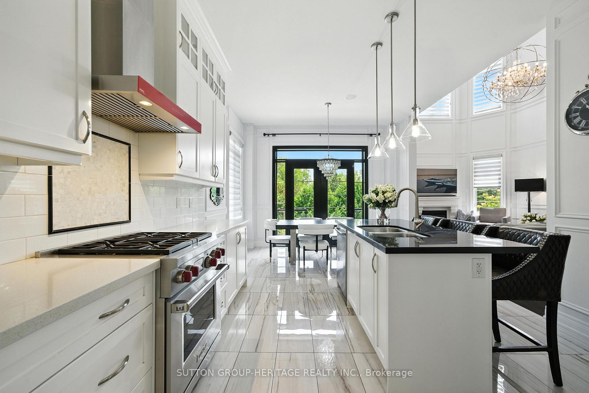 Photo 13 of 21 Greenlands Court, Whitby, Williamsburg — HOMEH