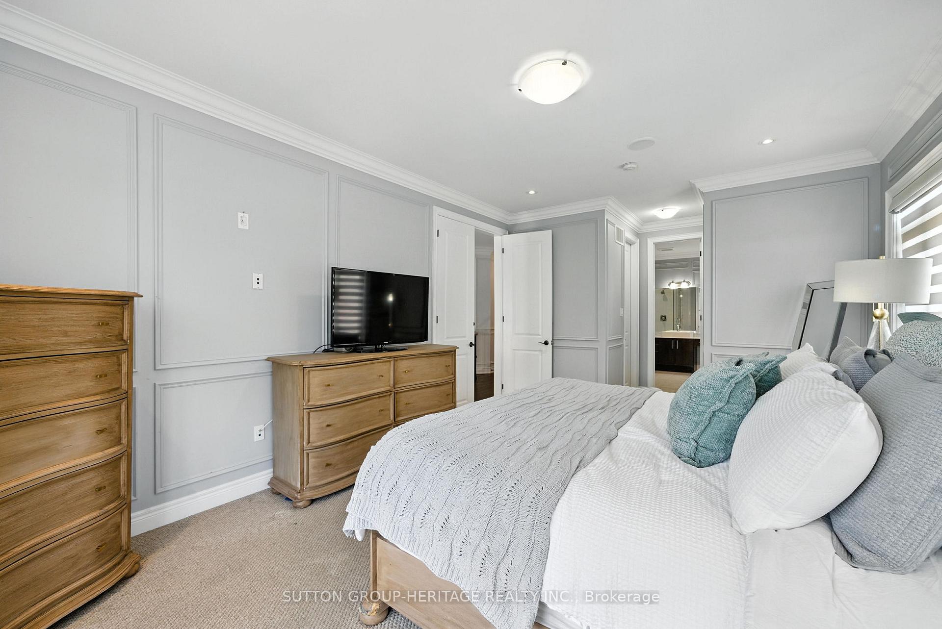 Photo 46 of 21 Greenlands Court, Whitby, Williamsburg — HOMEH