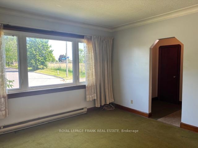 Photo 3 of 213 Banting Avenue, Oshawa, Central — HOMEH