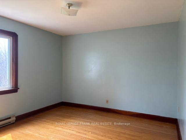 Photo 15 of 213 Banting Avenue, Oshawa, Central — HOMEH