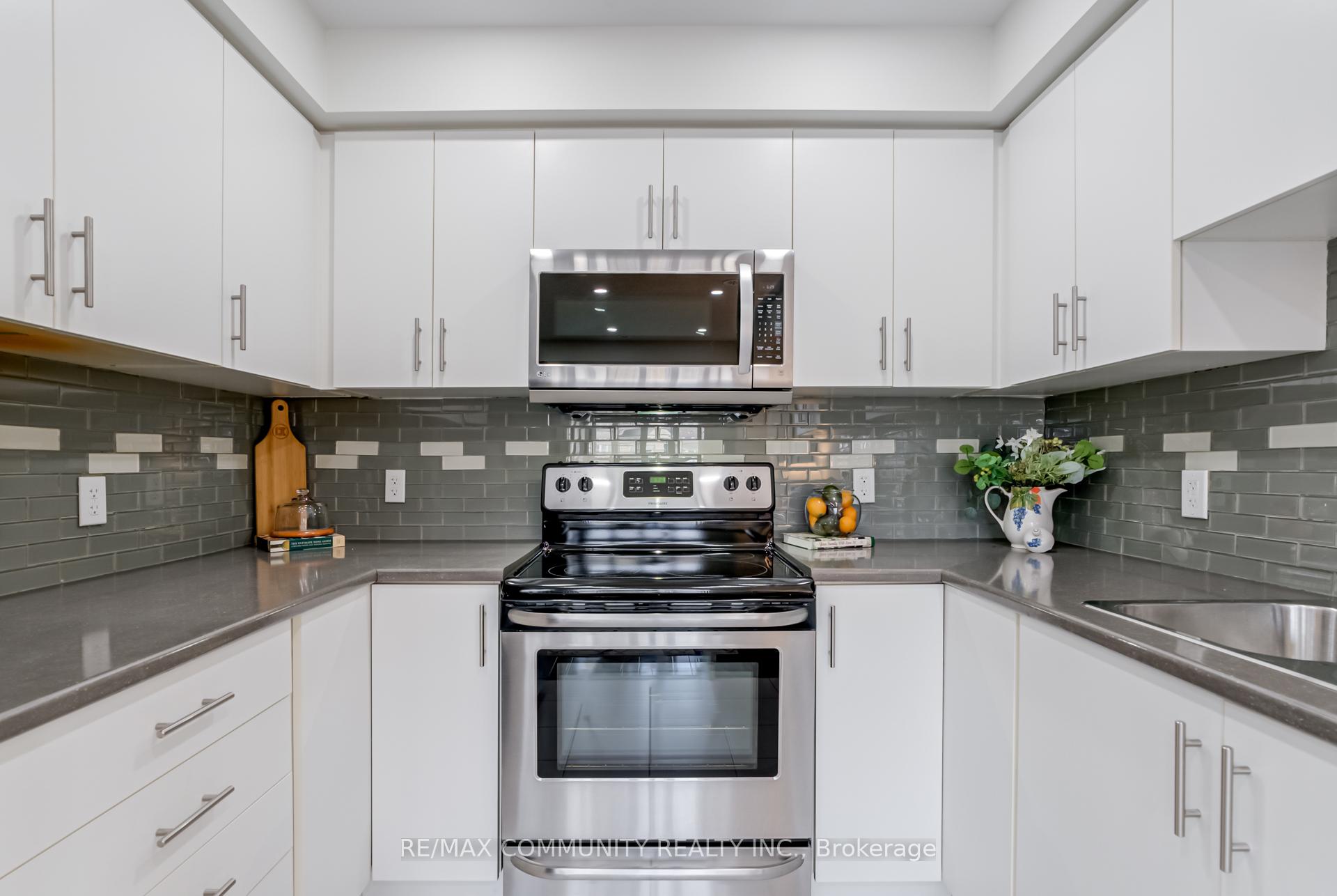 Photo 20 of 52 Nearco Crescent, Oshawa, Windfields — HOMEH