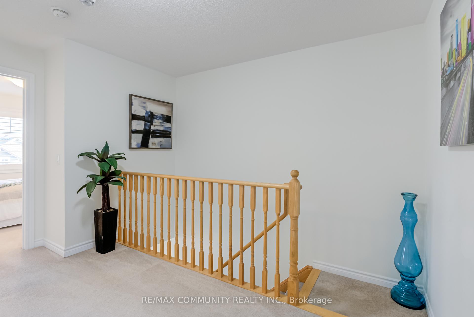 Photo 17 of 52 Nearco Crescent, Oshawa, Windfields — HOMEH