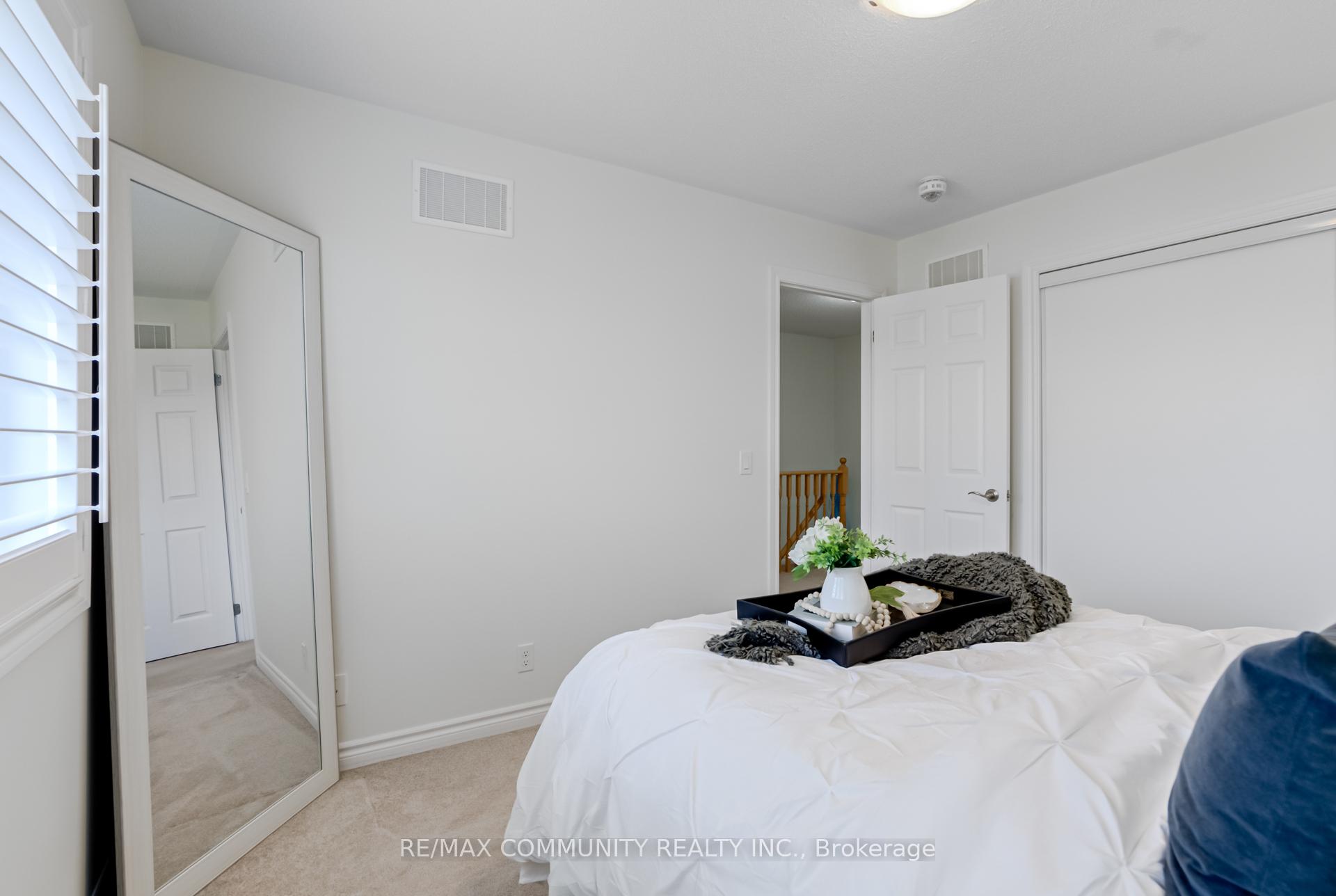 Photo 18 of 52 Nearco Crescent, Oshawa, Windfields — HOMEH