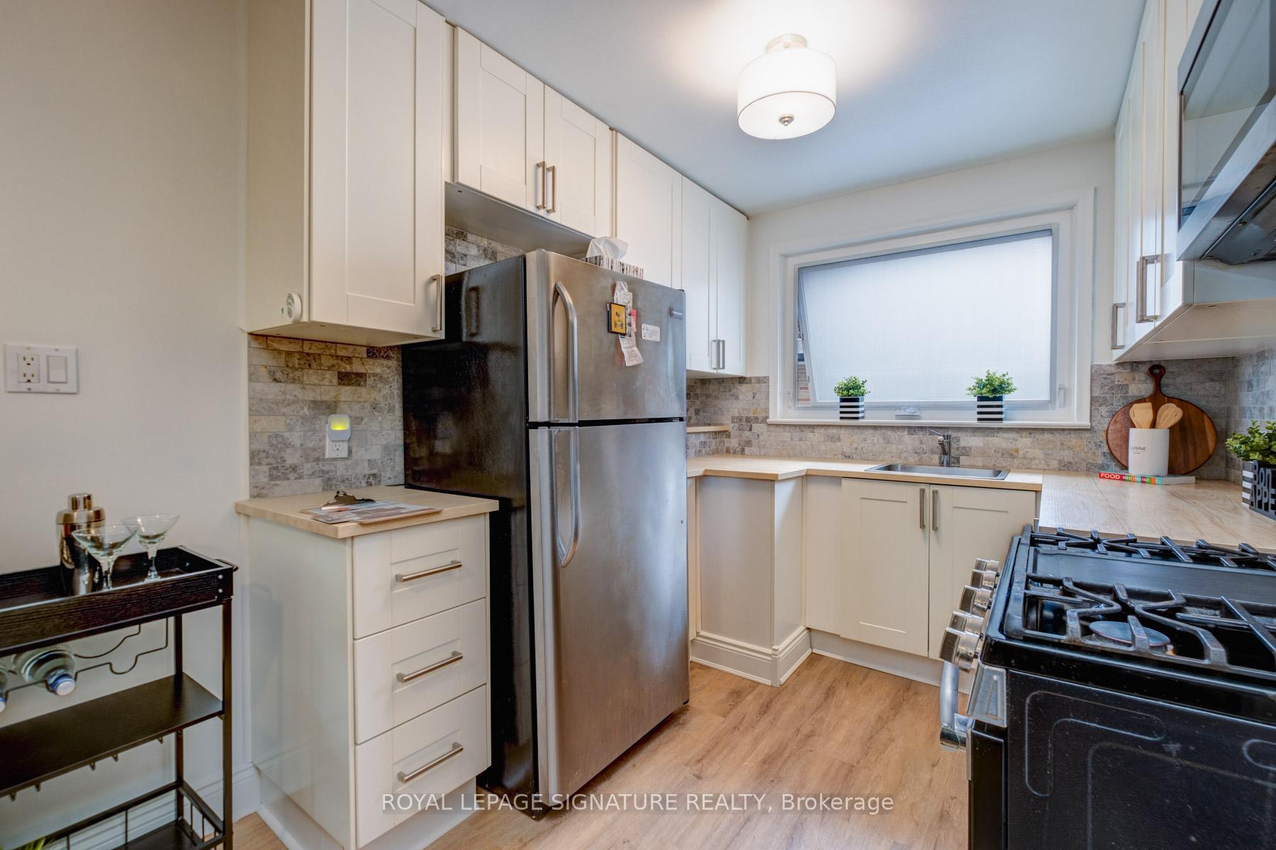 Photo 3 of 1451 Lakefield Street, Oshawa, Lakeview — HOMEH