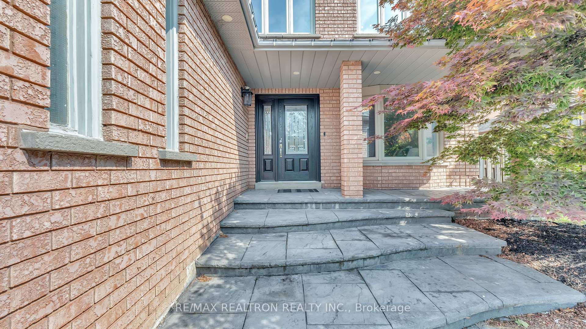 Photo 8 of 8 Falstaff Crescent, Whitby, Rolling Acres — HOMEH