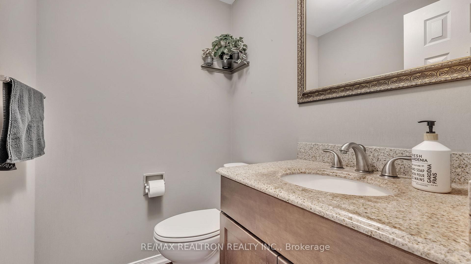 Photo 14 of 8 Falstaff Crescent, Whitby, Rolling Acres — HOMEH