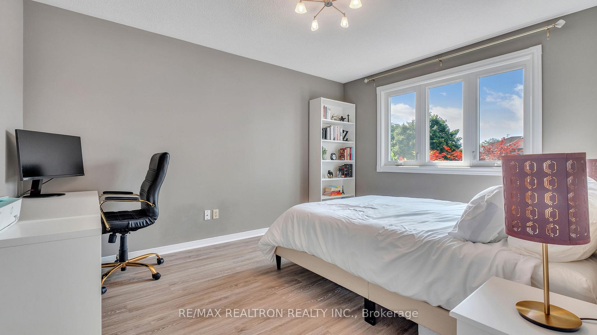 Photo 27 of 8 Falstaff Crescent, Whitby, Rolling Acres — HOMEH