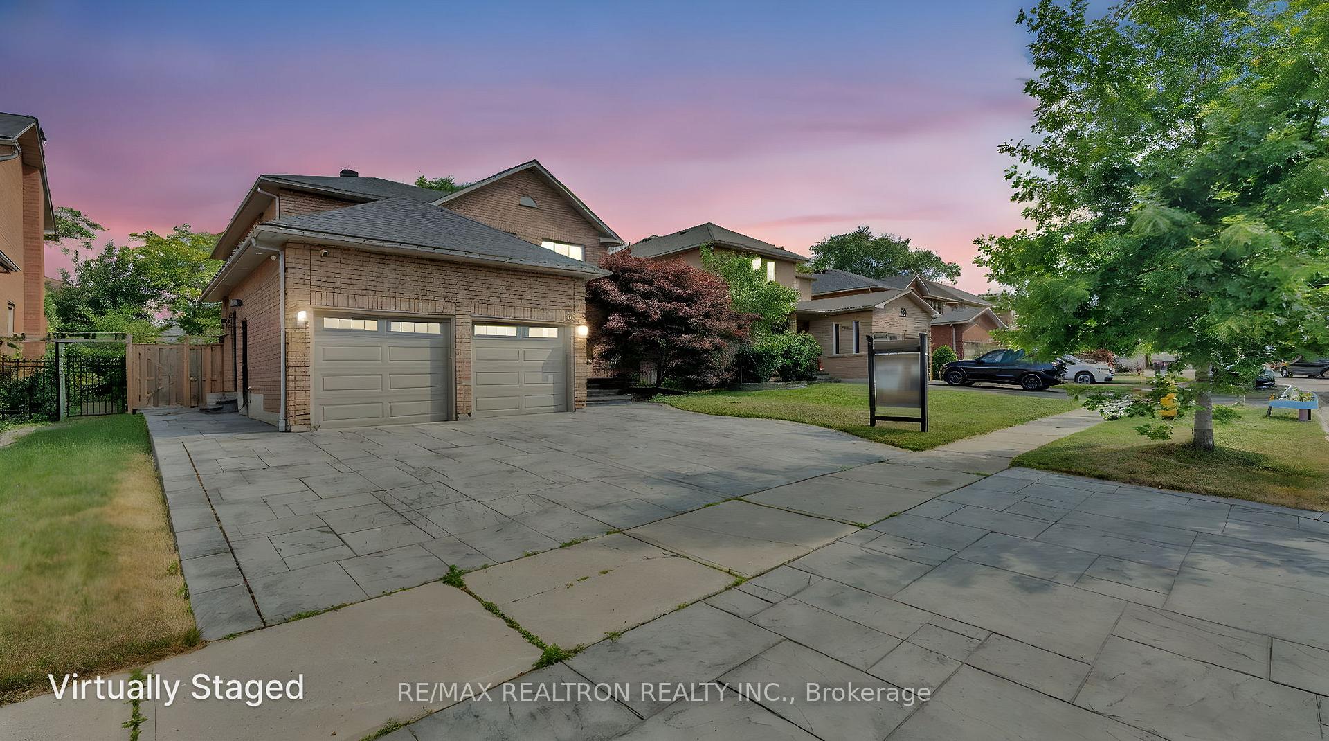 Photo 34 of 8 Falstaff Crescent, Whitby, Rolling Acres — HOMEH