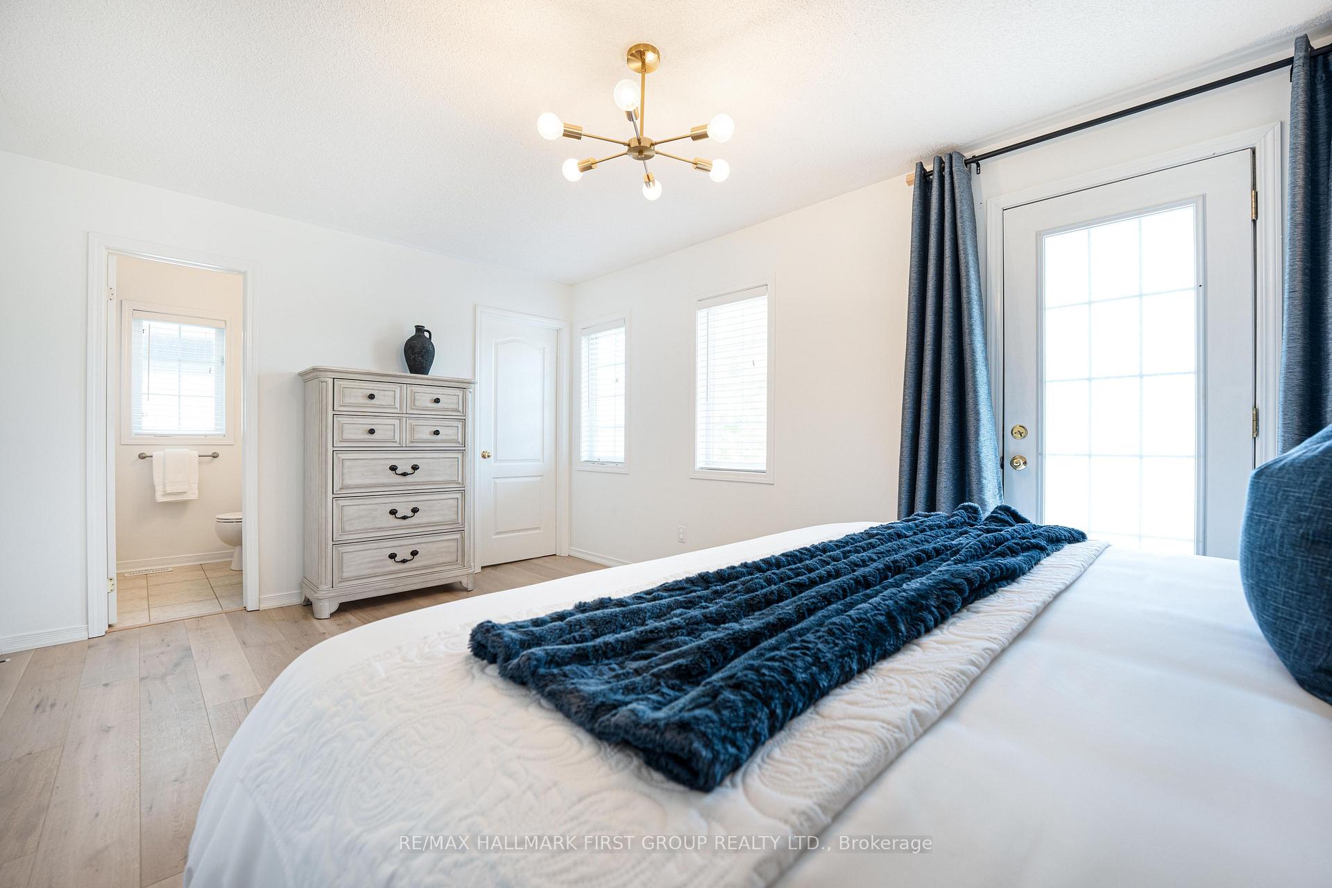 Photo 23 of 10 Stillwell Lane, Clarington, Newcastle — HOMEH