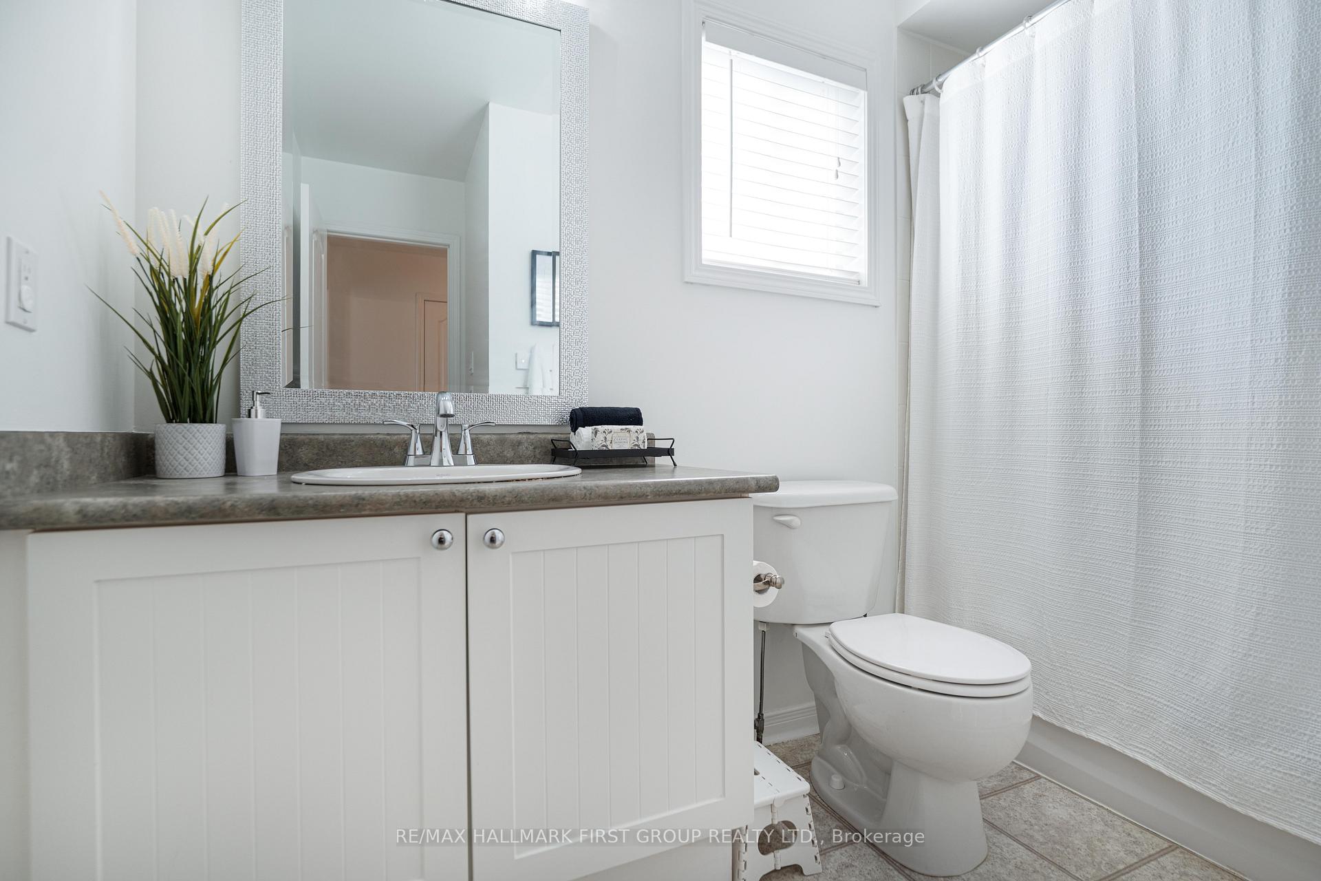 Photo 15 of 10 Stillwell Lane, Clarington, Newcastle — HOMEH