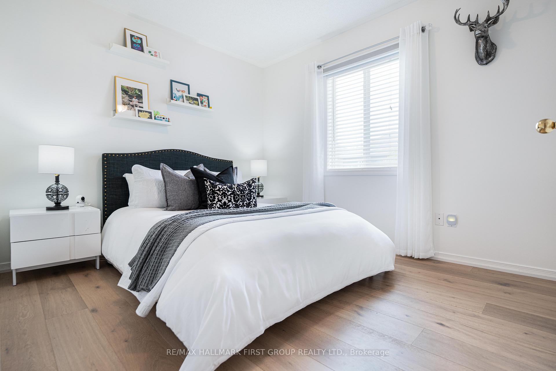 Photo 16 of 10 Stillwell Lane, Clarington, Newcastle — HOMEH