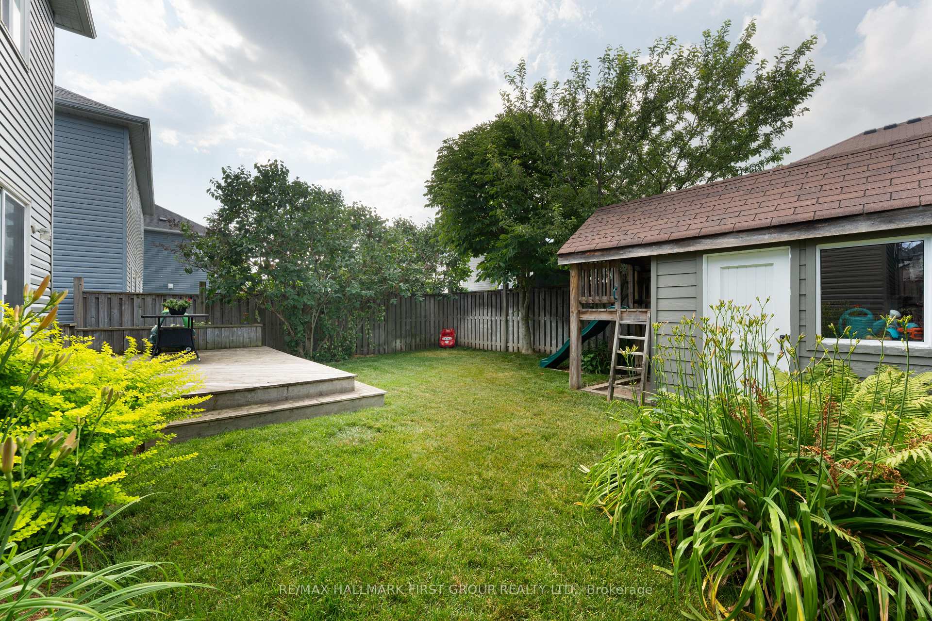 Photo 24 of 10 Stillwell Lane, Clarington, Newcastle — HOMEH