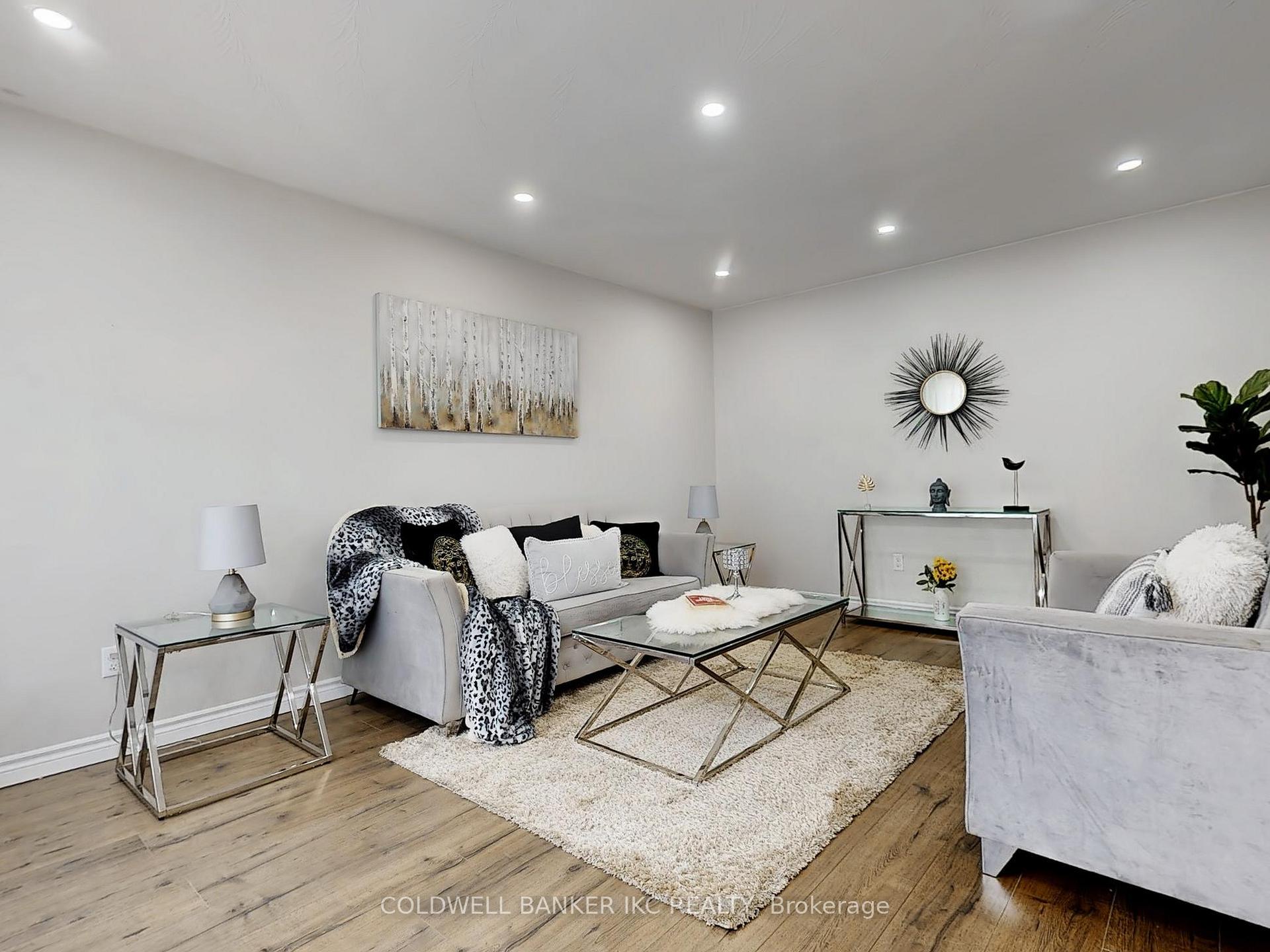 Photo 2 of 352 Phillip Murray Avenue, Oshawa, Lakeview — HOMEH
