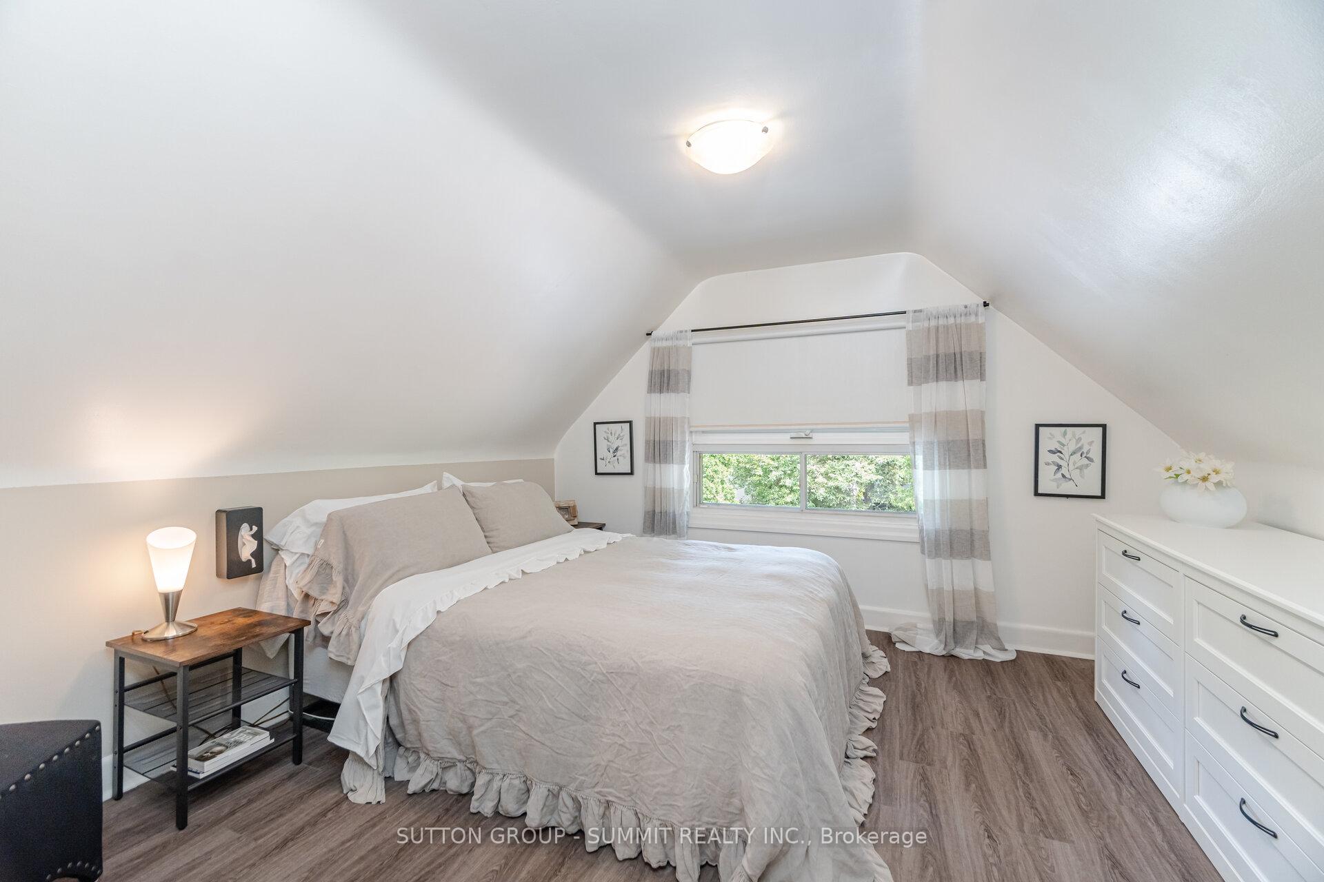Photo 47 of 5 Norlong Boulevard, Toronto, East York — HOMEH