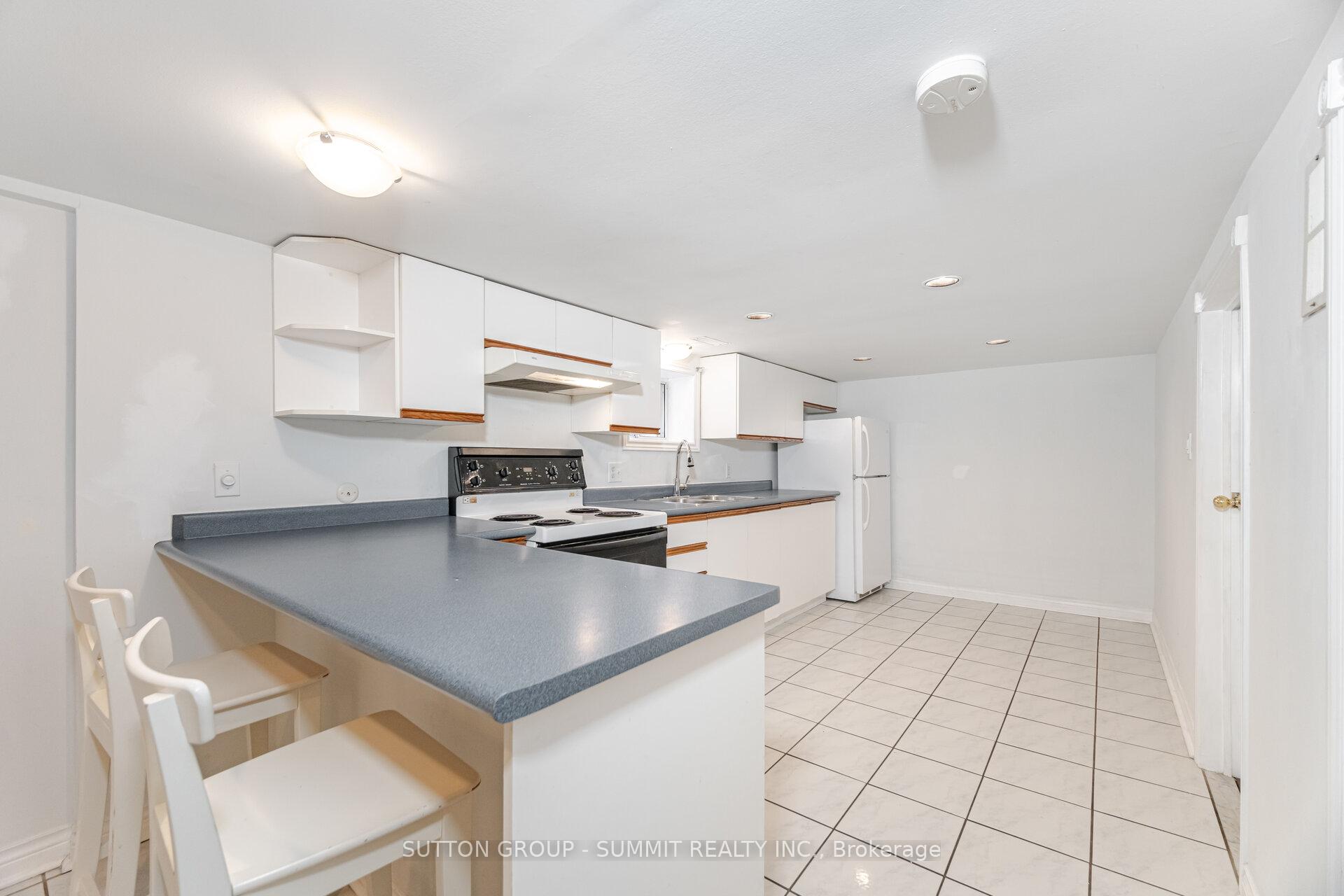 Photo 31 of 5 Norlong Boulevard, Toronto, East York — HOMEH