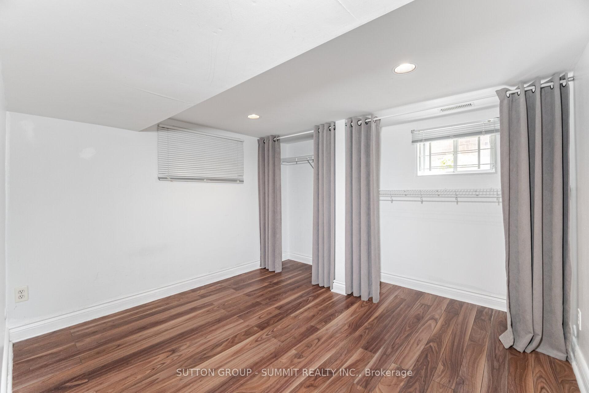 Photo 30 of 5 Norlong Boulevard, Toronto, East York — HOMEH