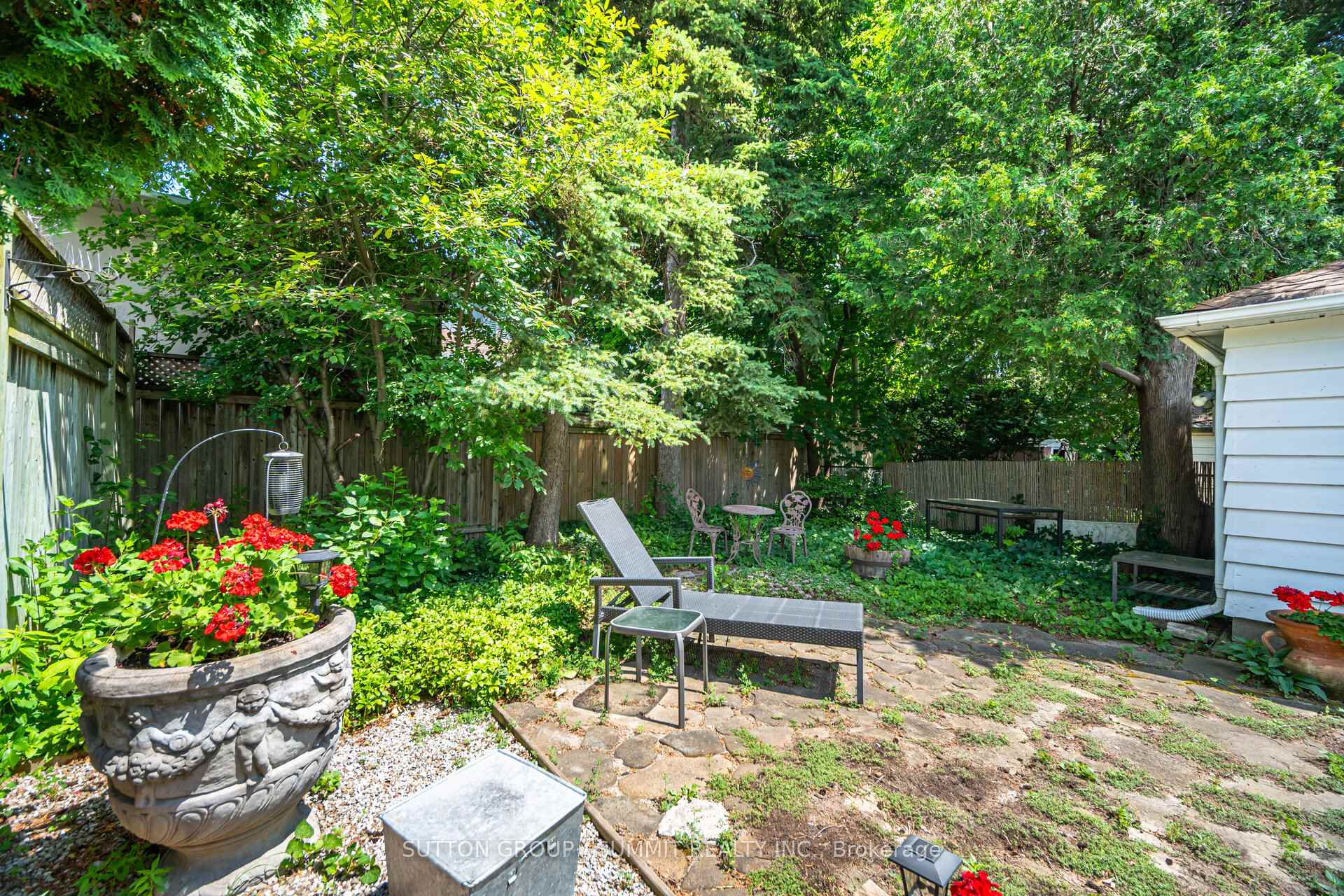 Photo 40 of 5 Norlong Boulevard, Toronto, East York — HOMEH