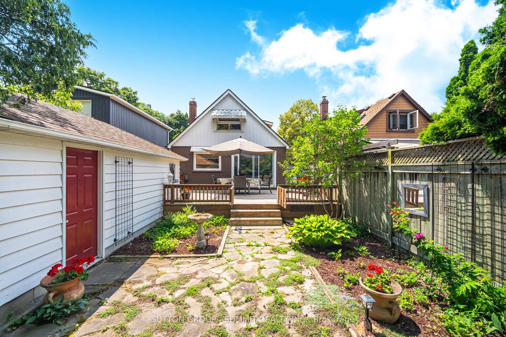 Photo 45 of 5 Norlong Boulevard, Toronto, East York — HOMEH